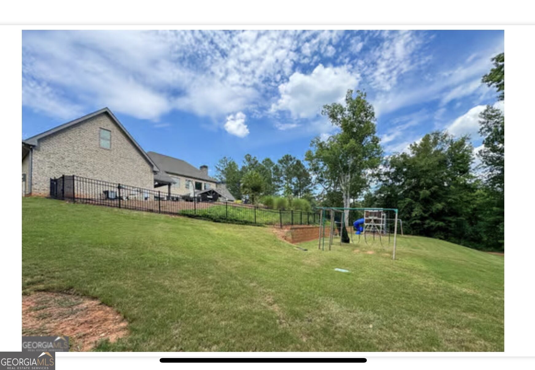 109 RIVER SHOAL 109 River Shoals Dr