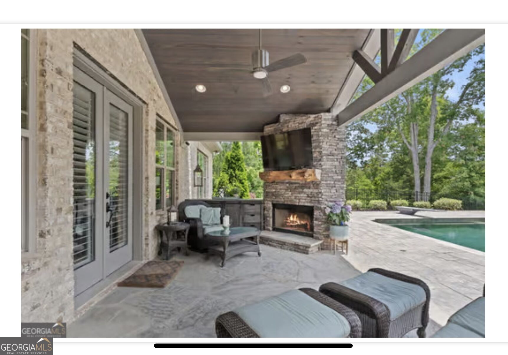 109 RIVER SHOAL 109 River Shoals Dr