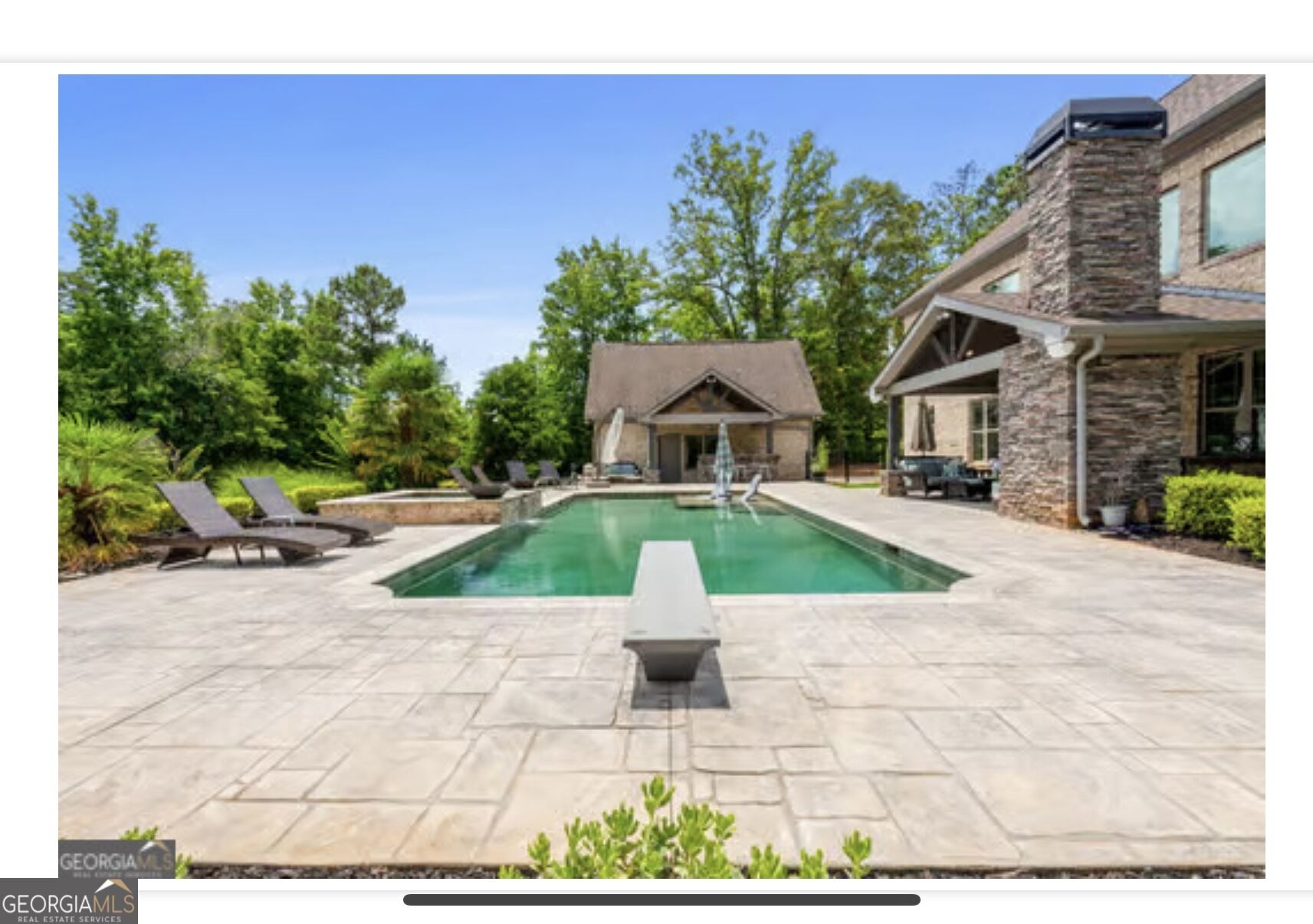 109 RIVER SHOAL 109 River Shoals Dr