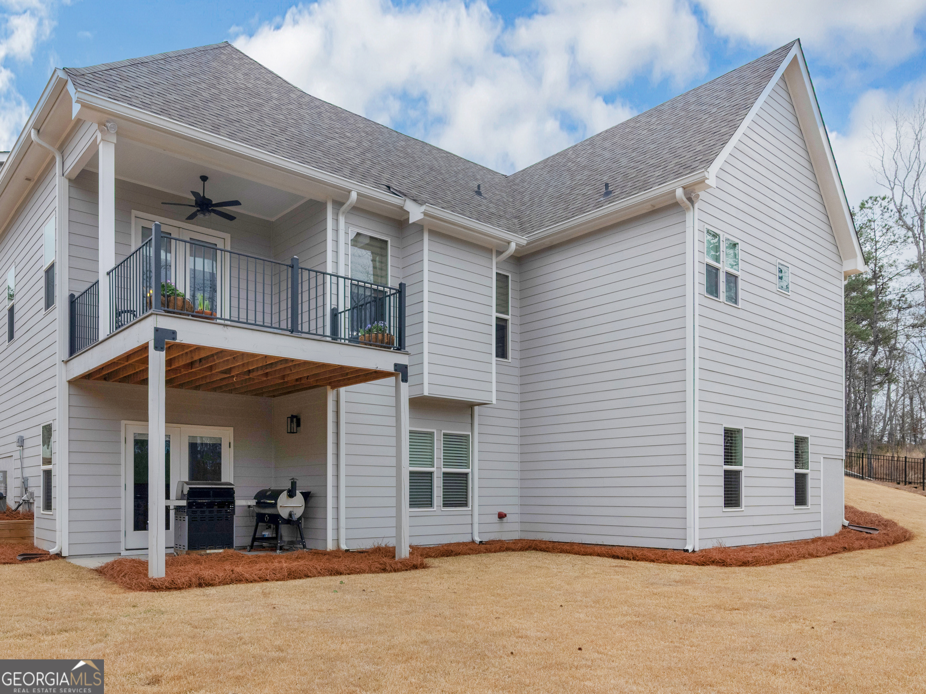 806 Magnolia Walk