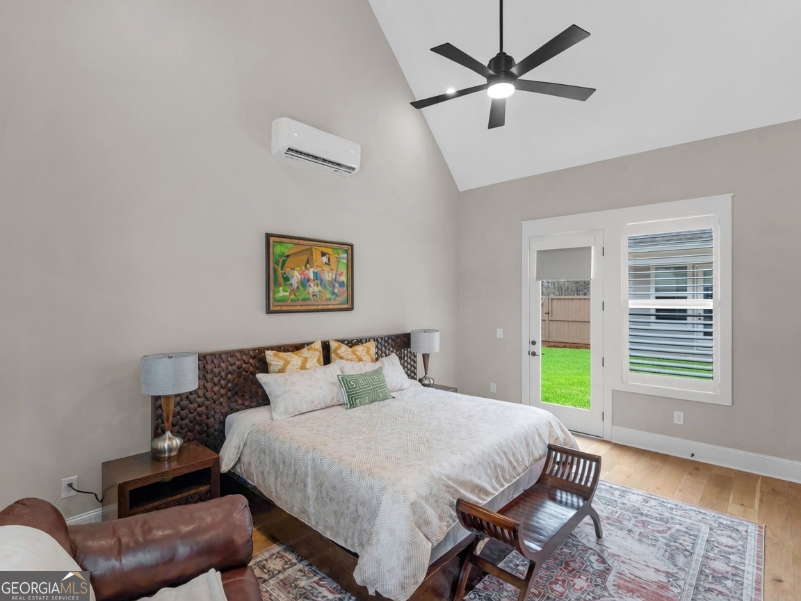 806 Magnolia Walk