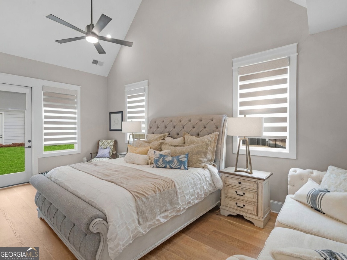 806 Magnolia Walk