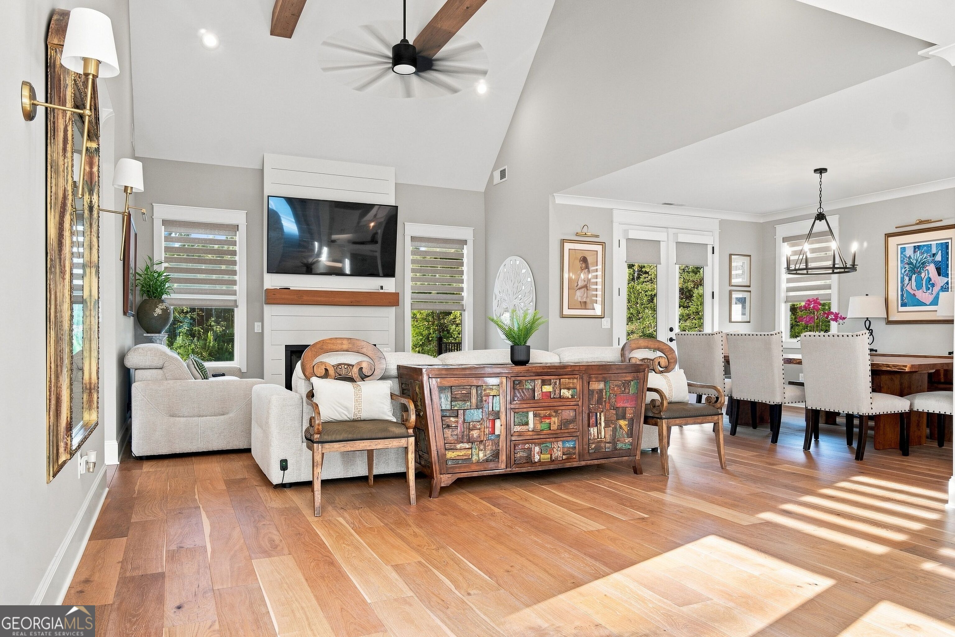 806 Magnolia Walk