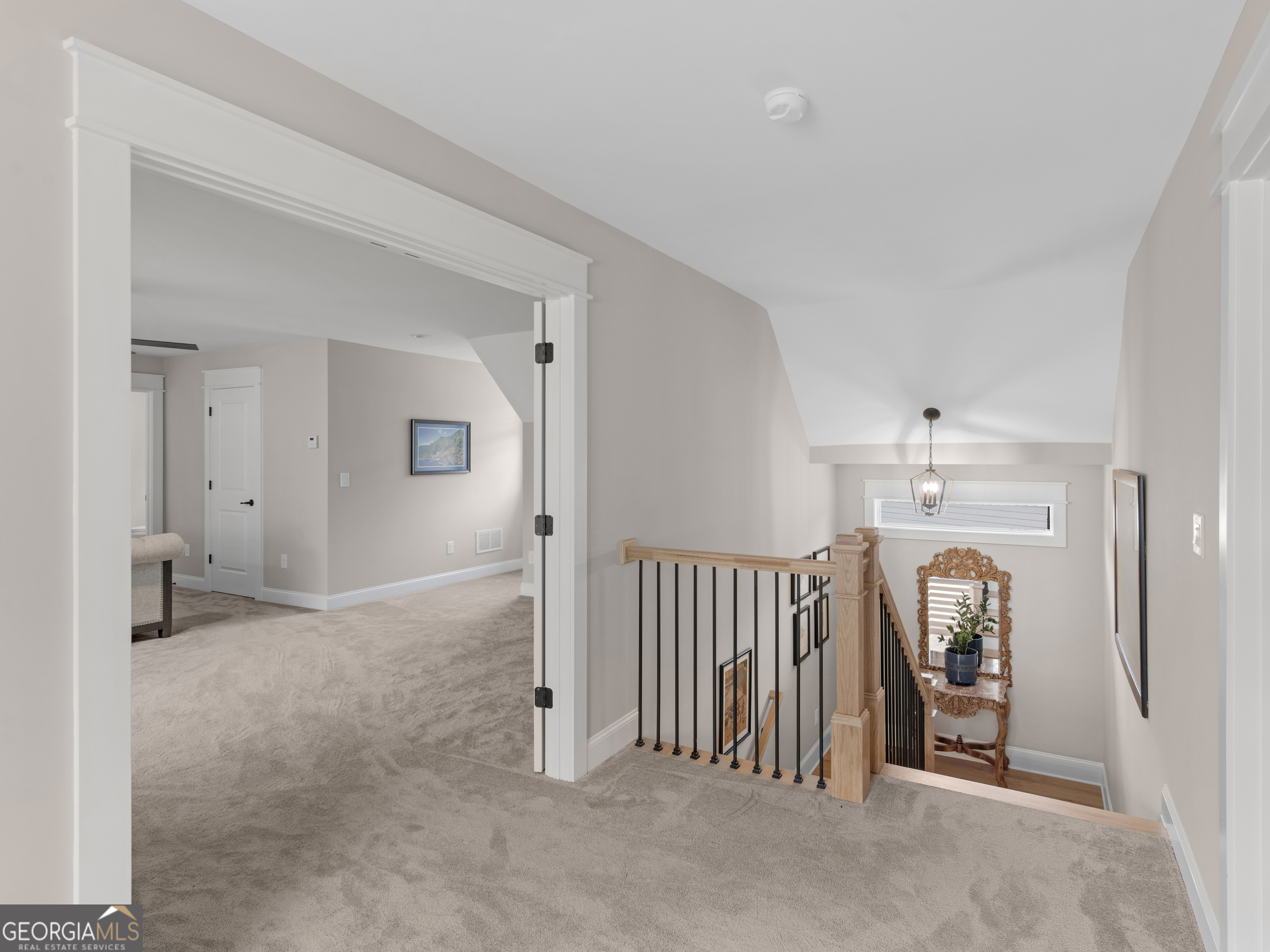 806 Magnolia Walk
