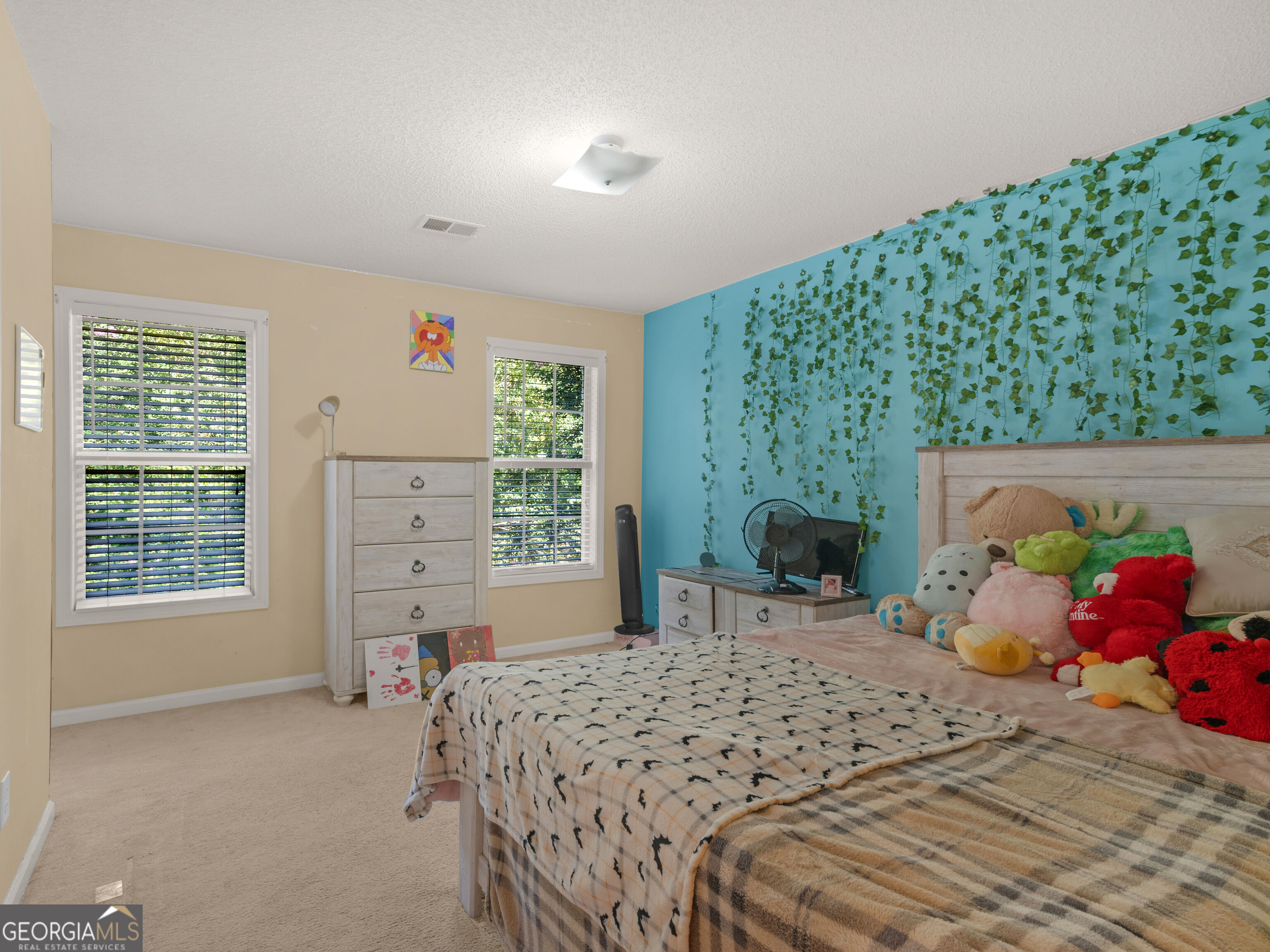 112 Crown Oaks Drive