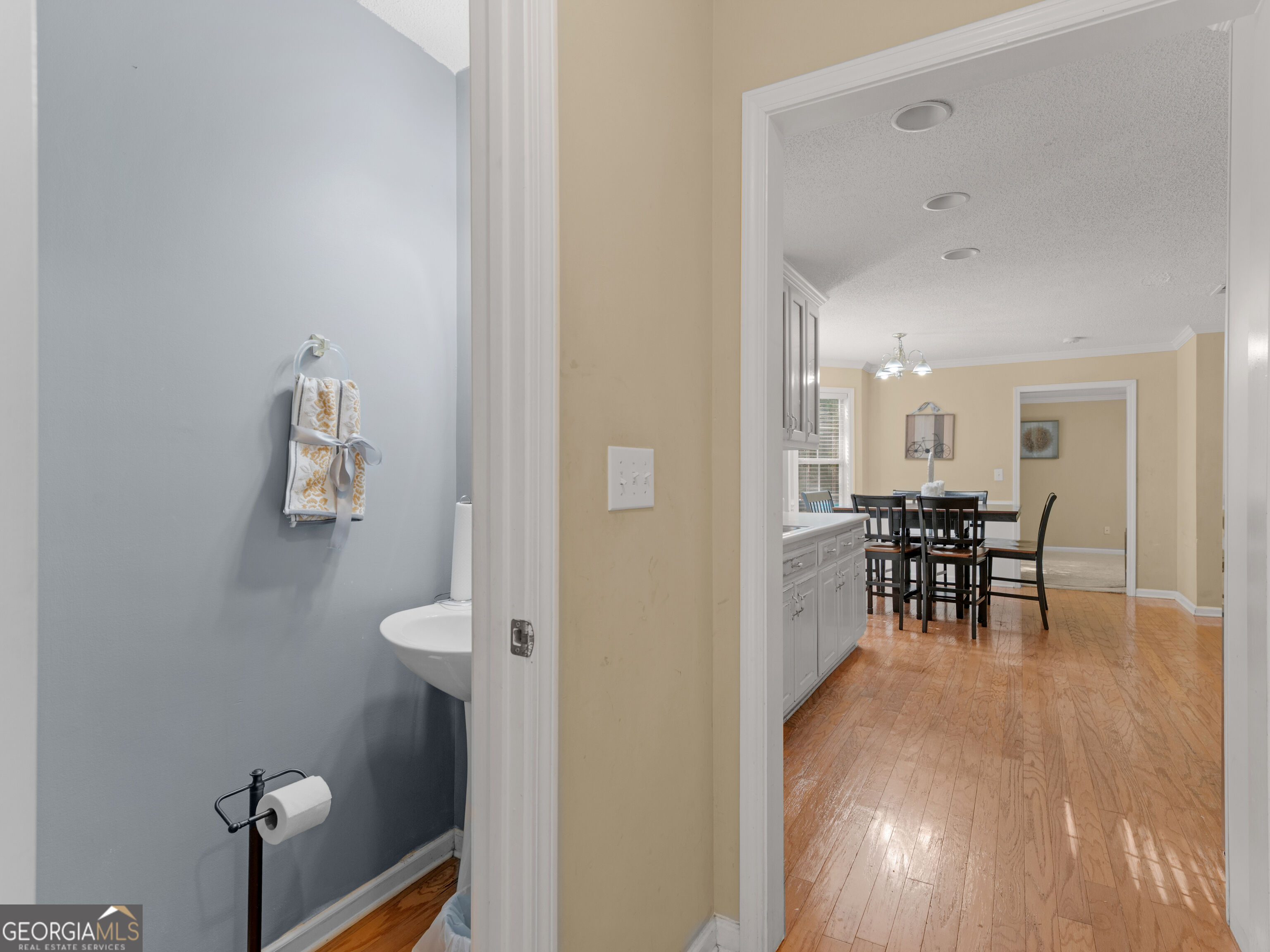 112 Crown Oaks Drive