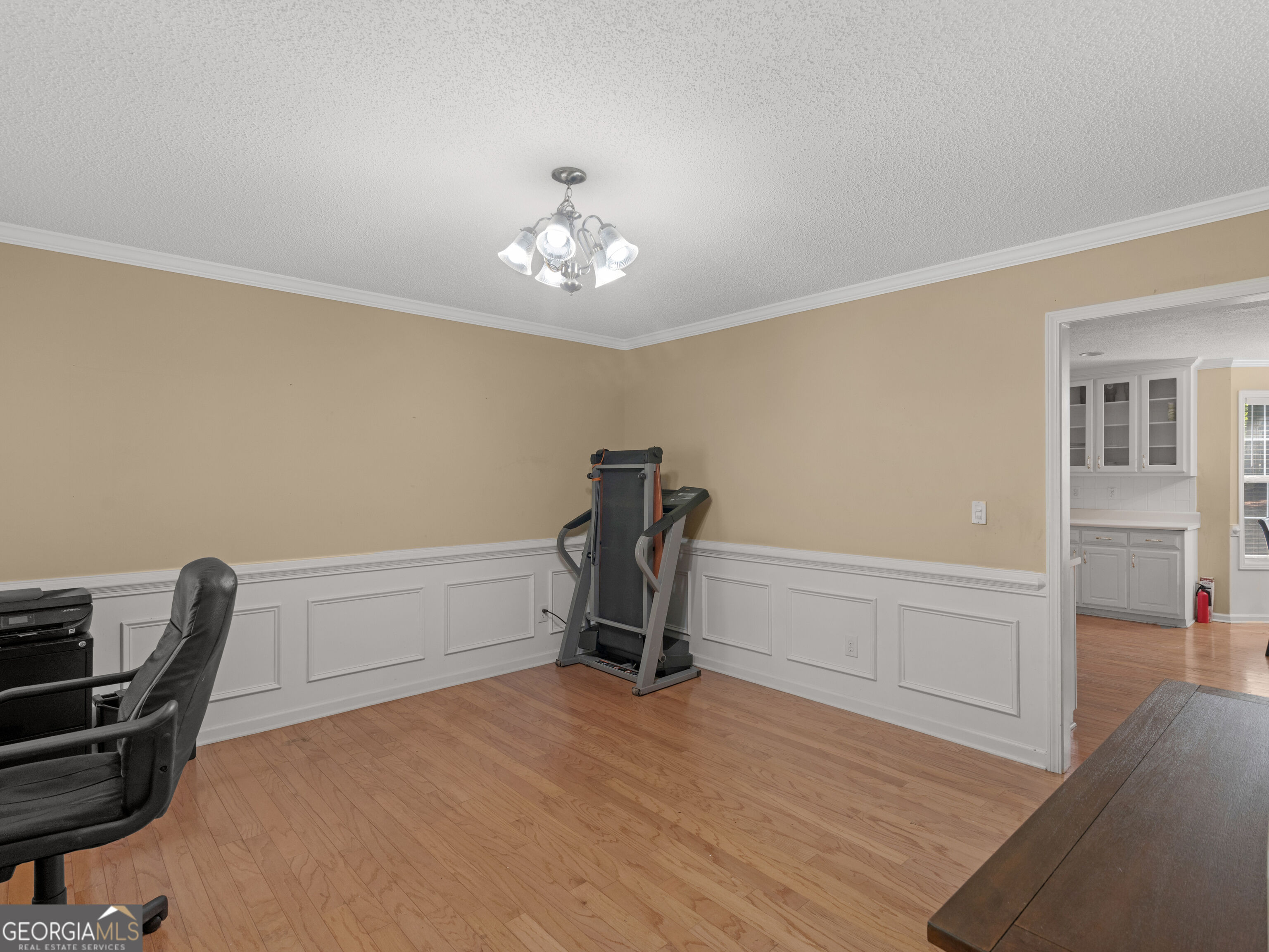 112 Crown Oaks Drive