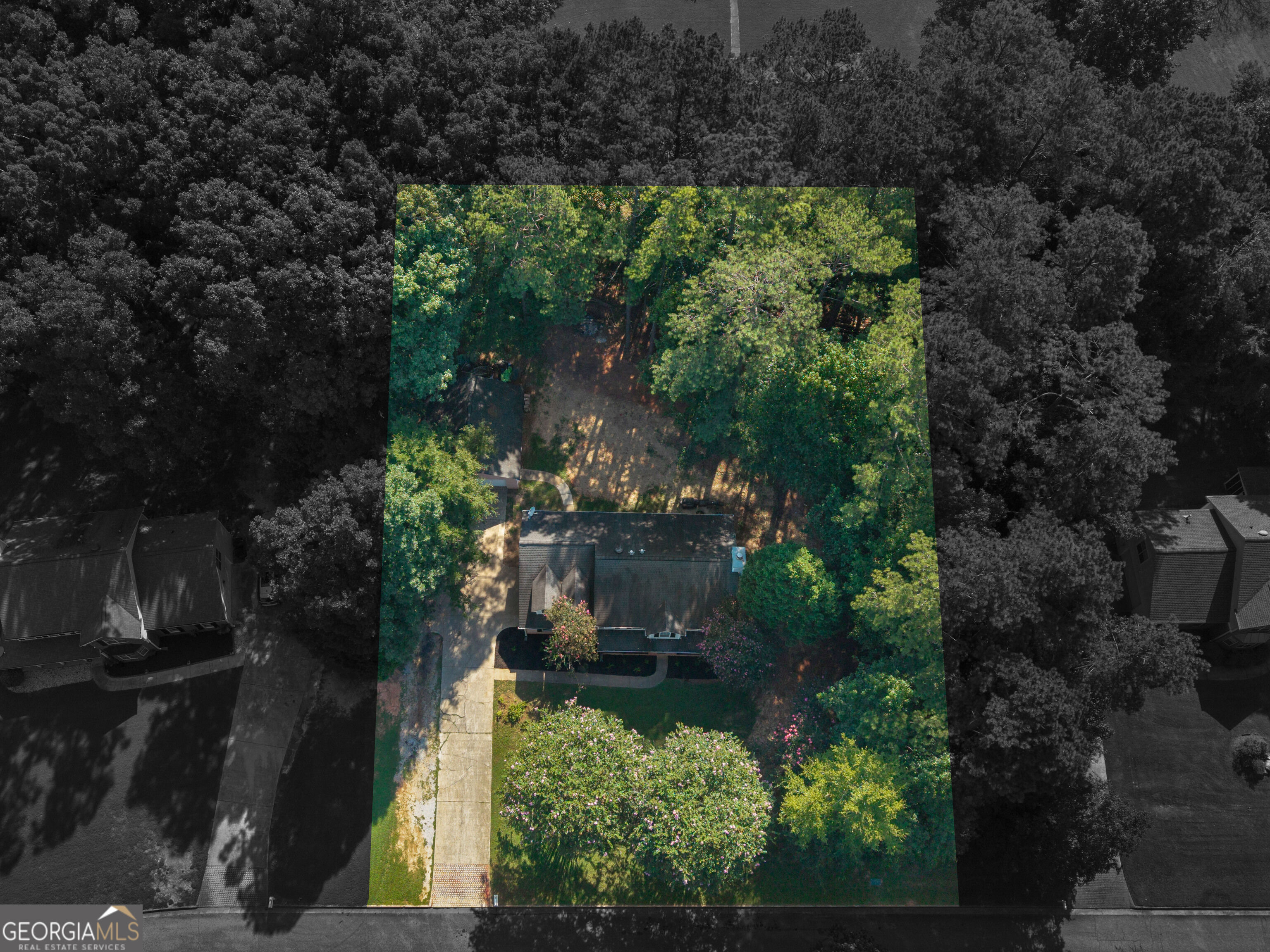 112 Crown Oaks Drive