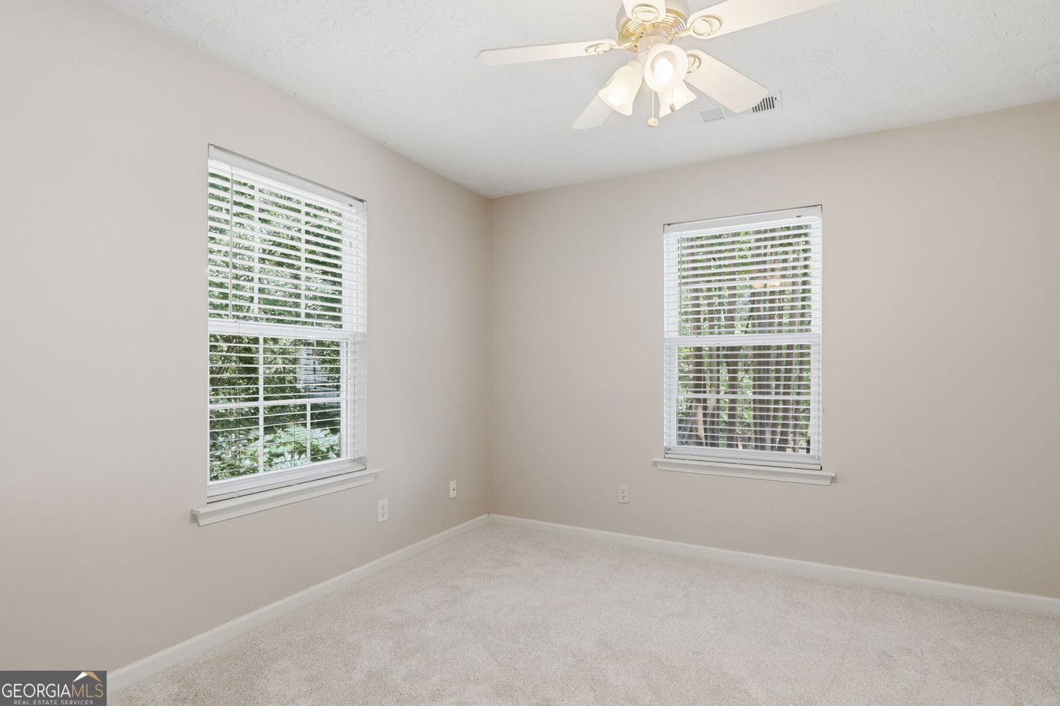 337 W Oaks Trail