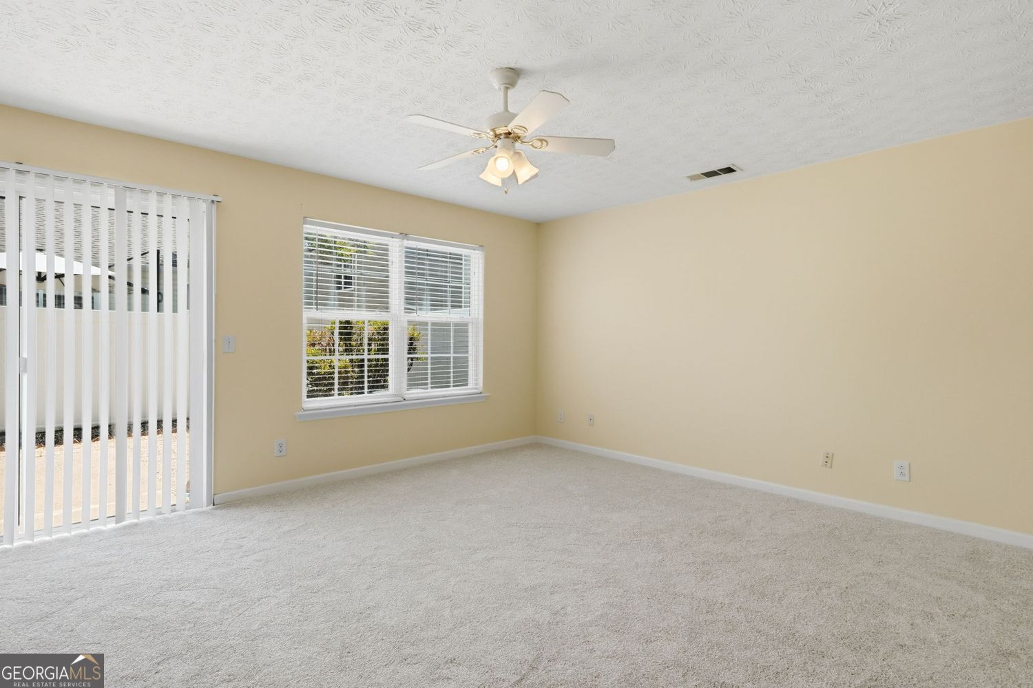 337 W Oaks Trail