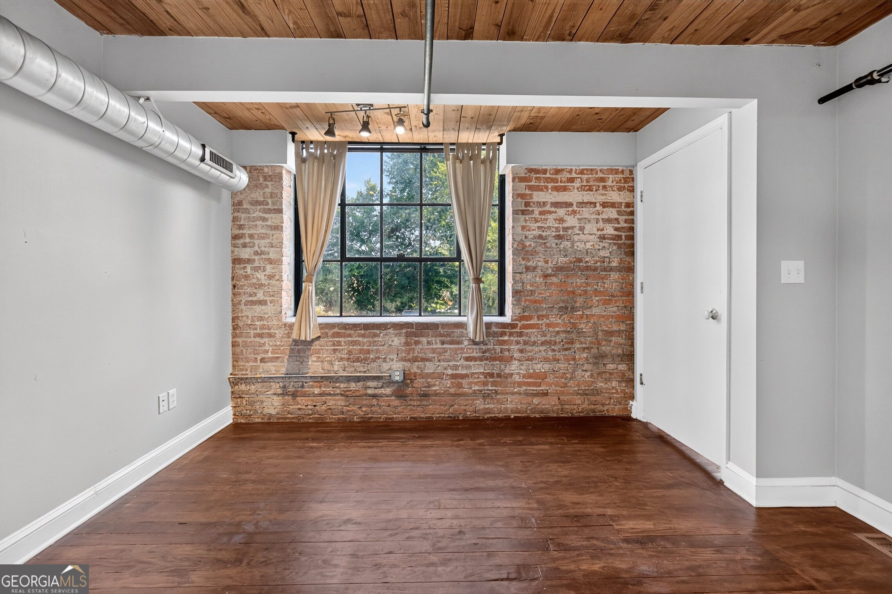 10 James Street # 1A