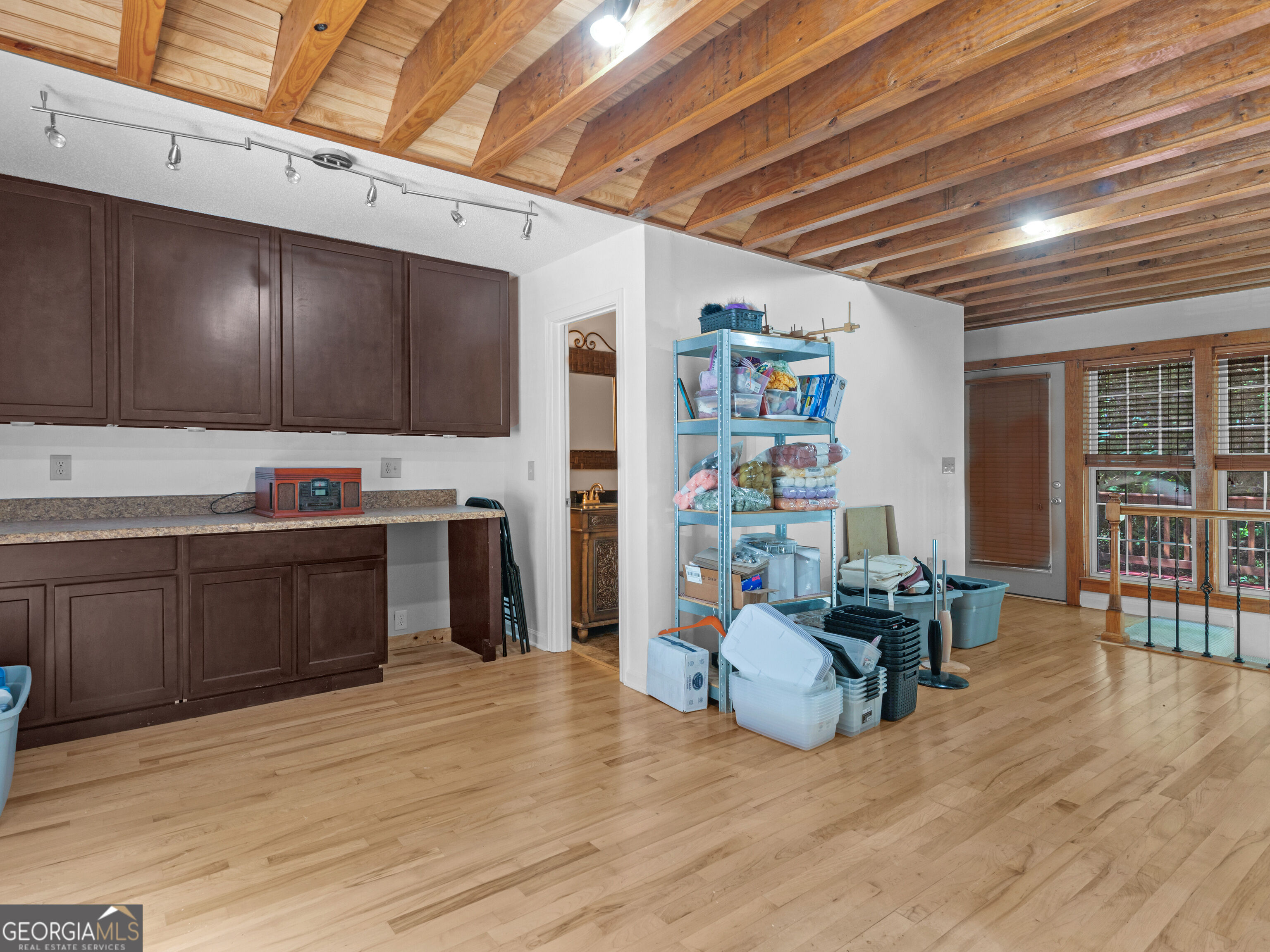 380 Forest Hill Road