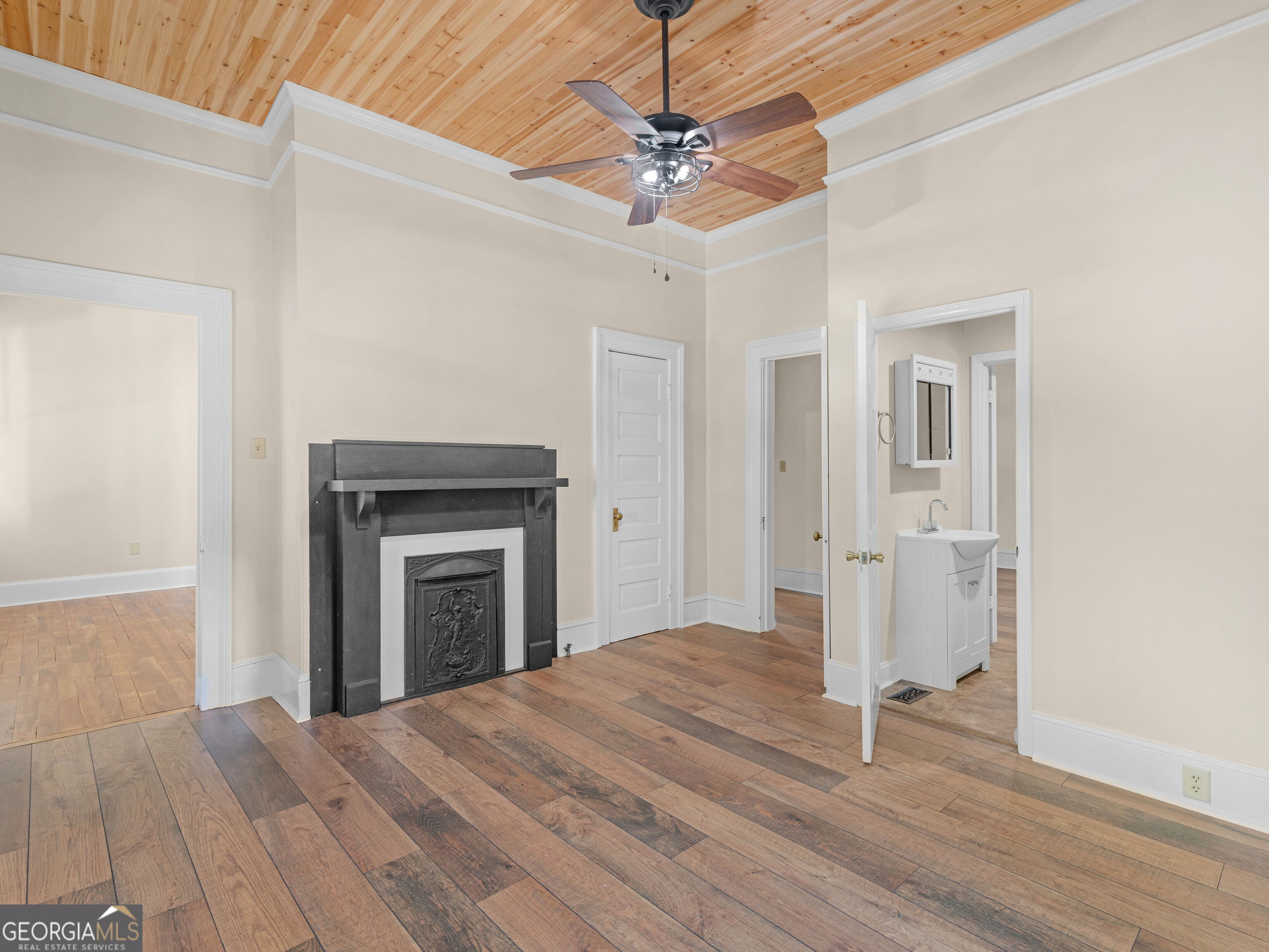 380 Forest Hill Road