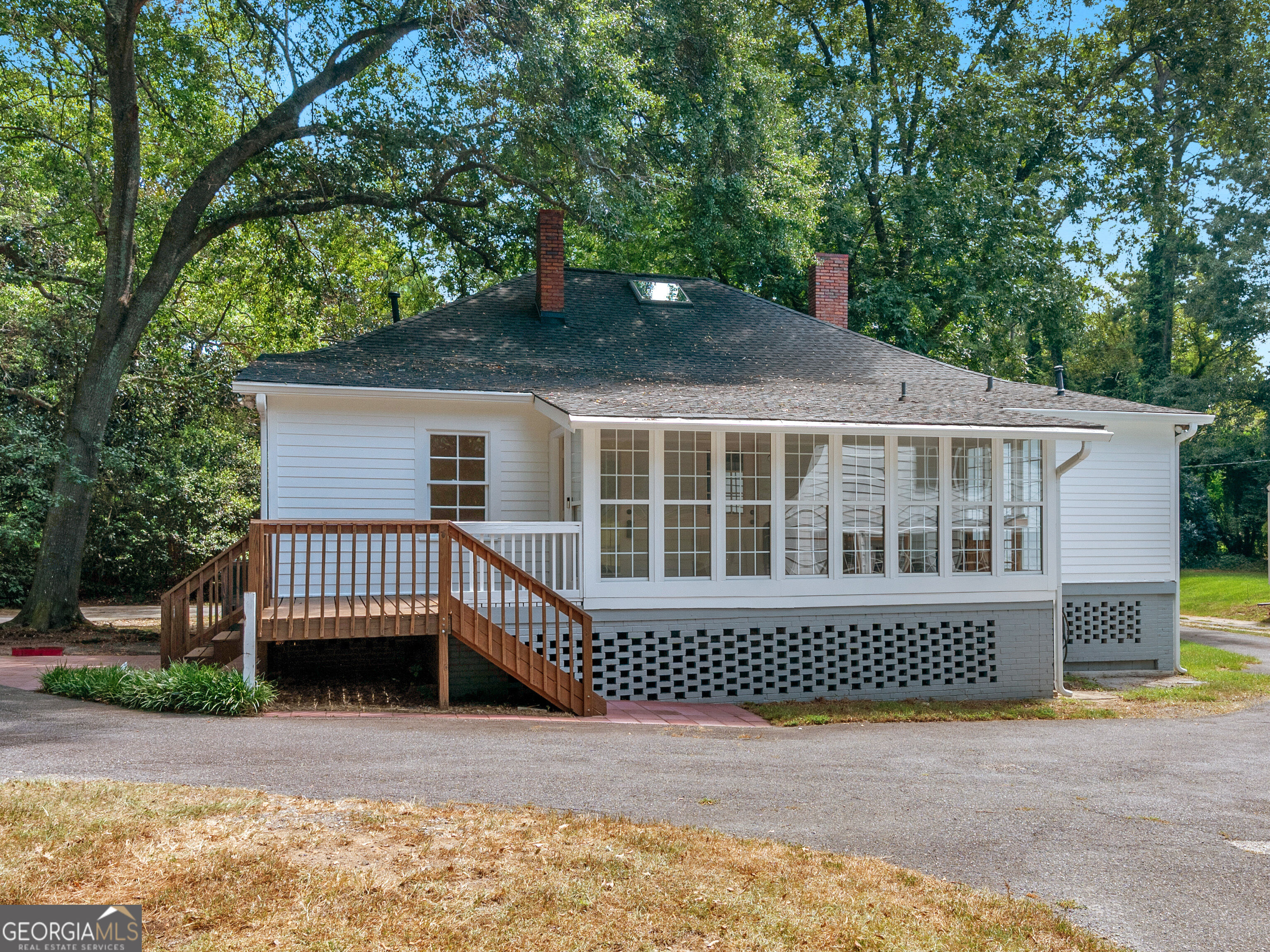 380 Forest Hill Road