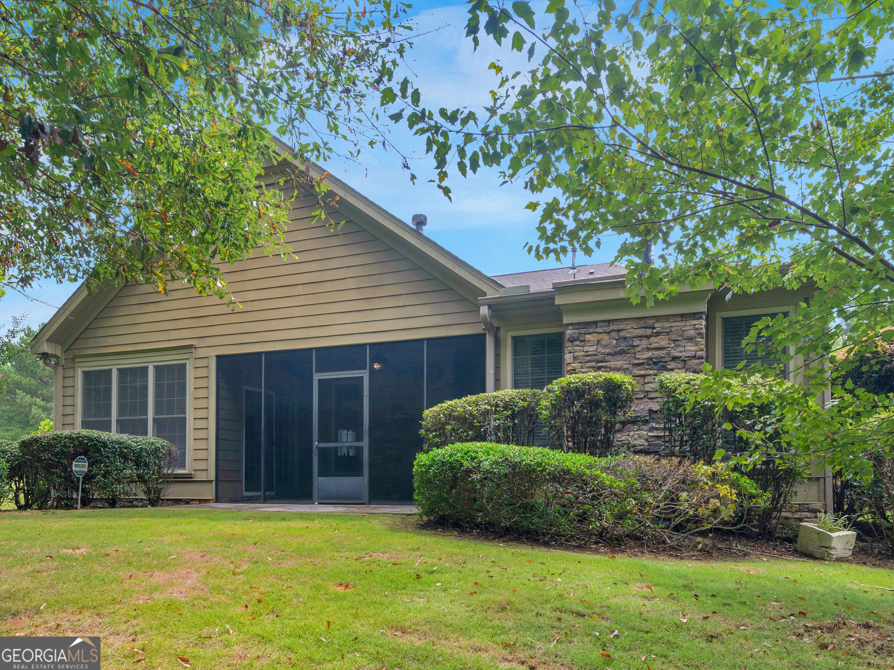 1136 Pebble Creek Lane