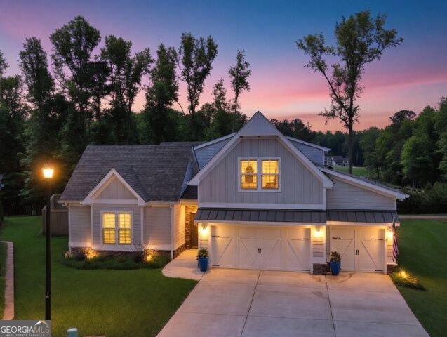 806 Magnolia Walk