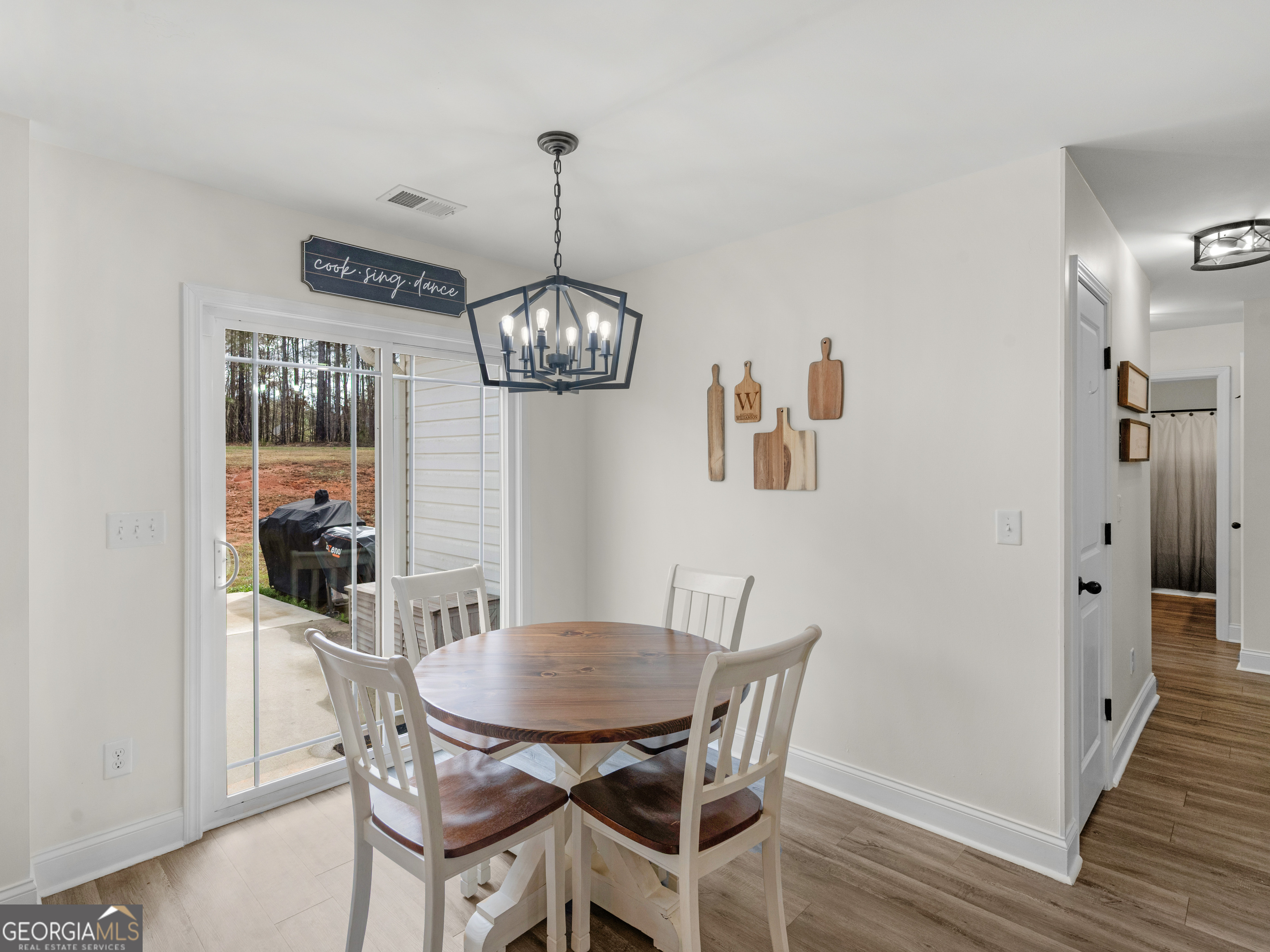 119 Mylee Cove