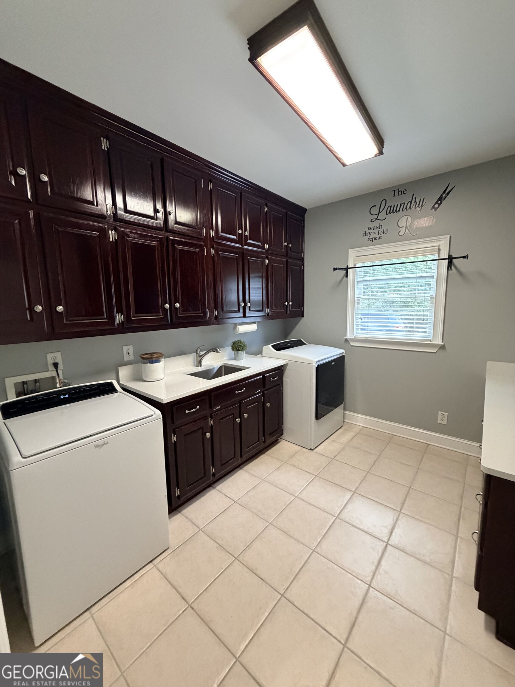 511 Clearwater Drive