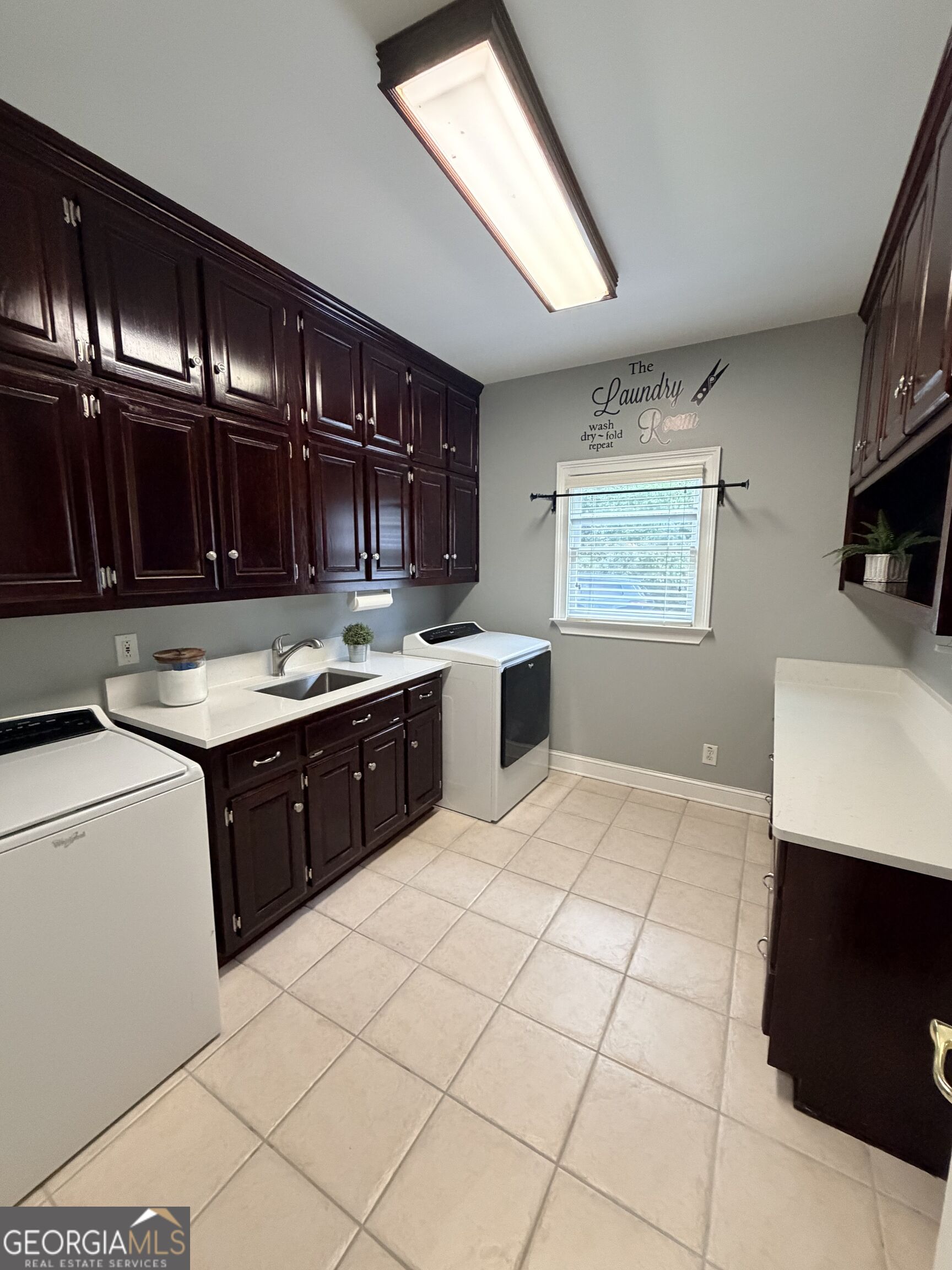 511 Clearwater Drive