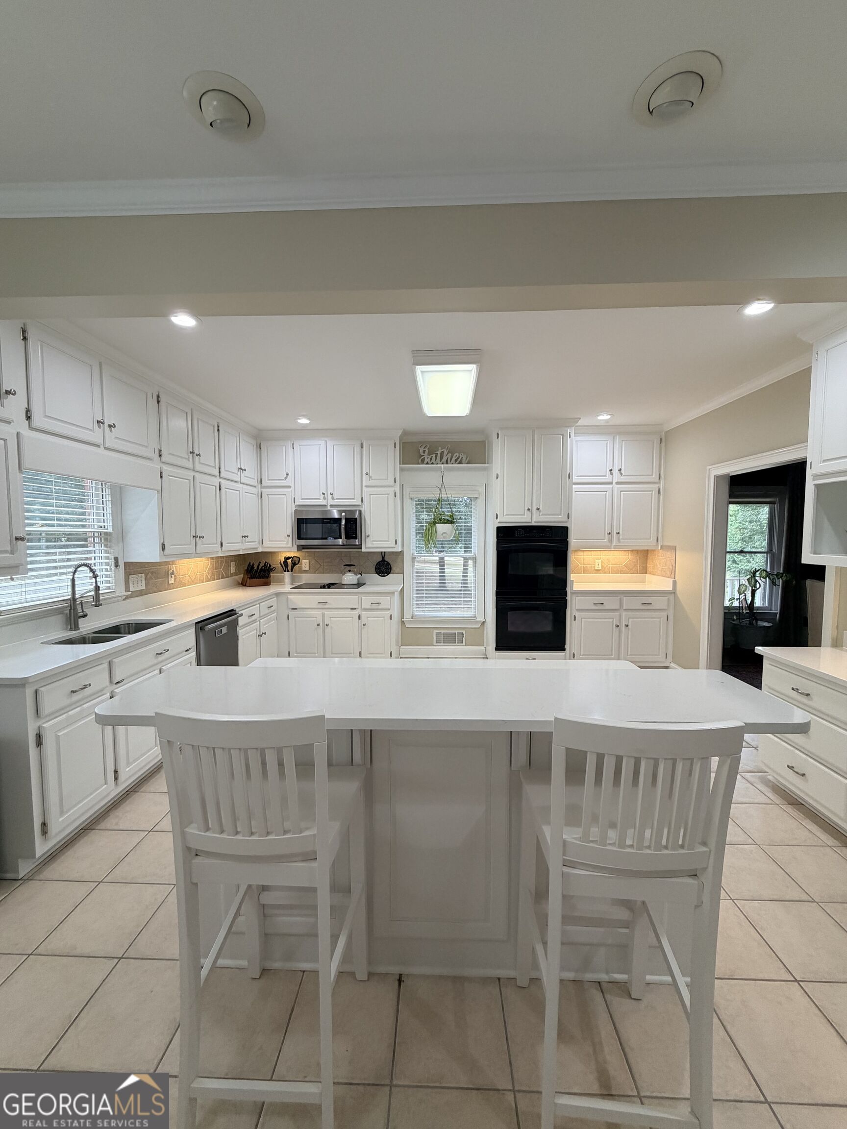 511 Clearwater Drive