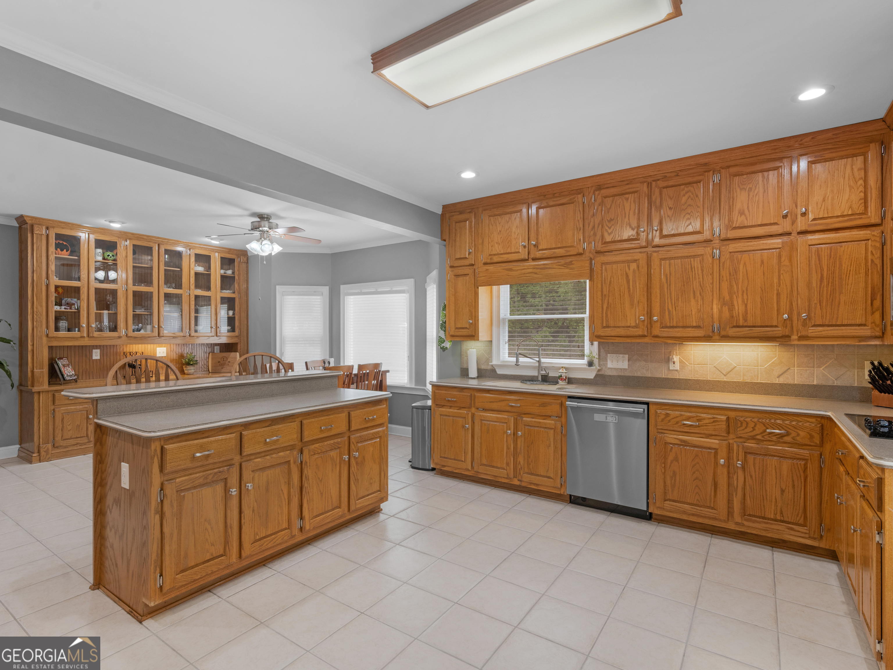 511 Clearwater Drive