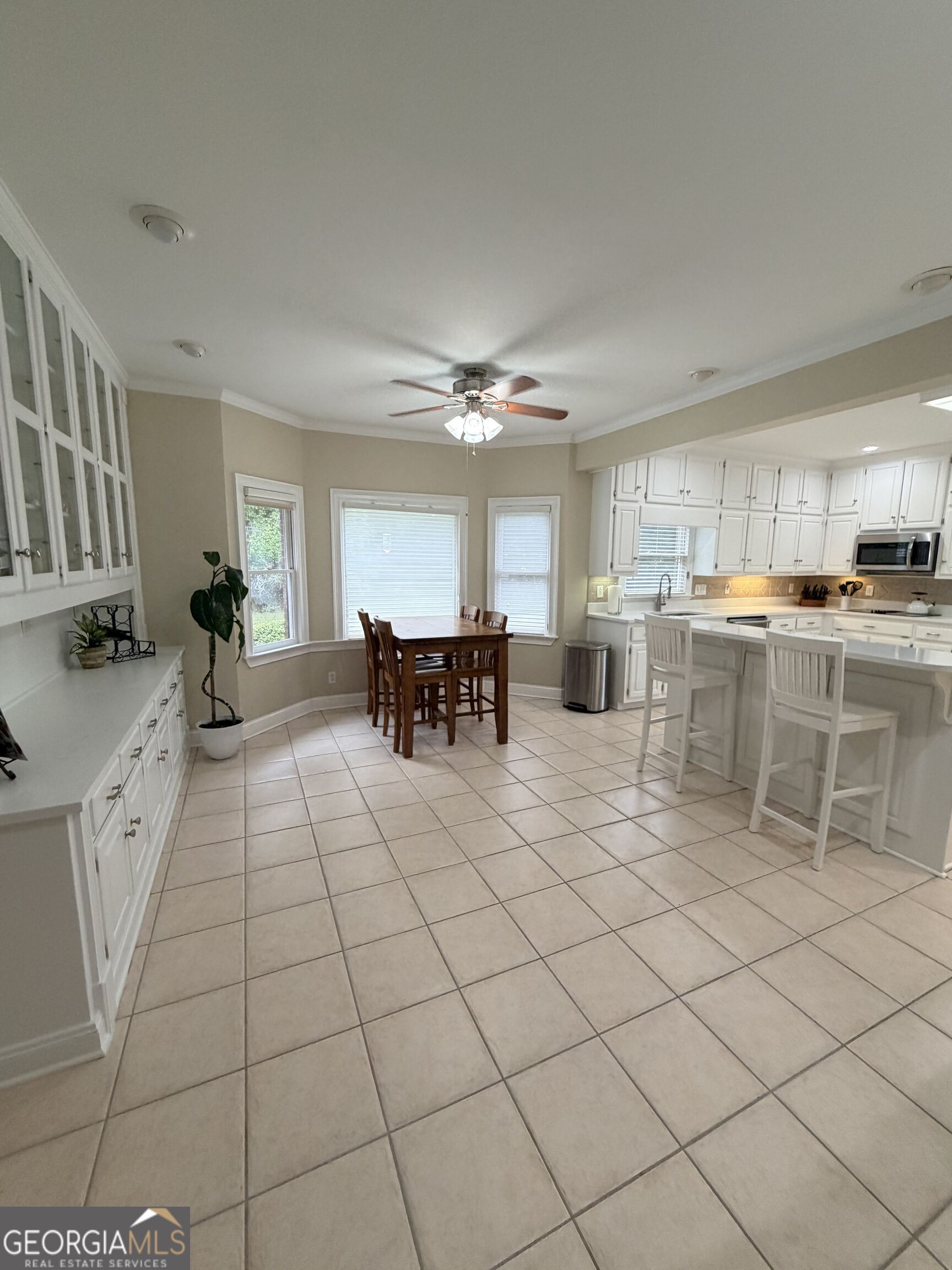511 Clearwater Drive