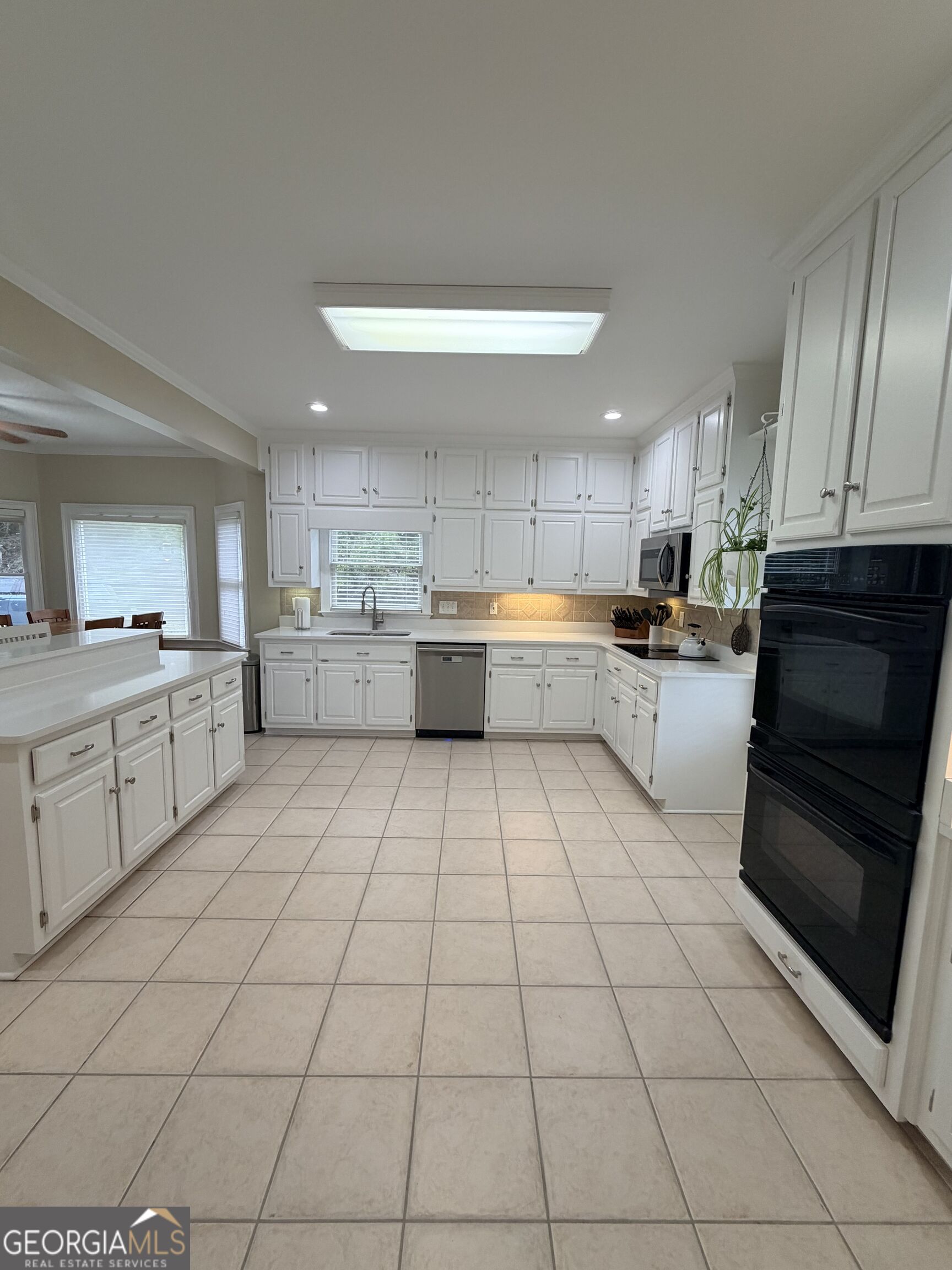 511 Clearwater Drive