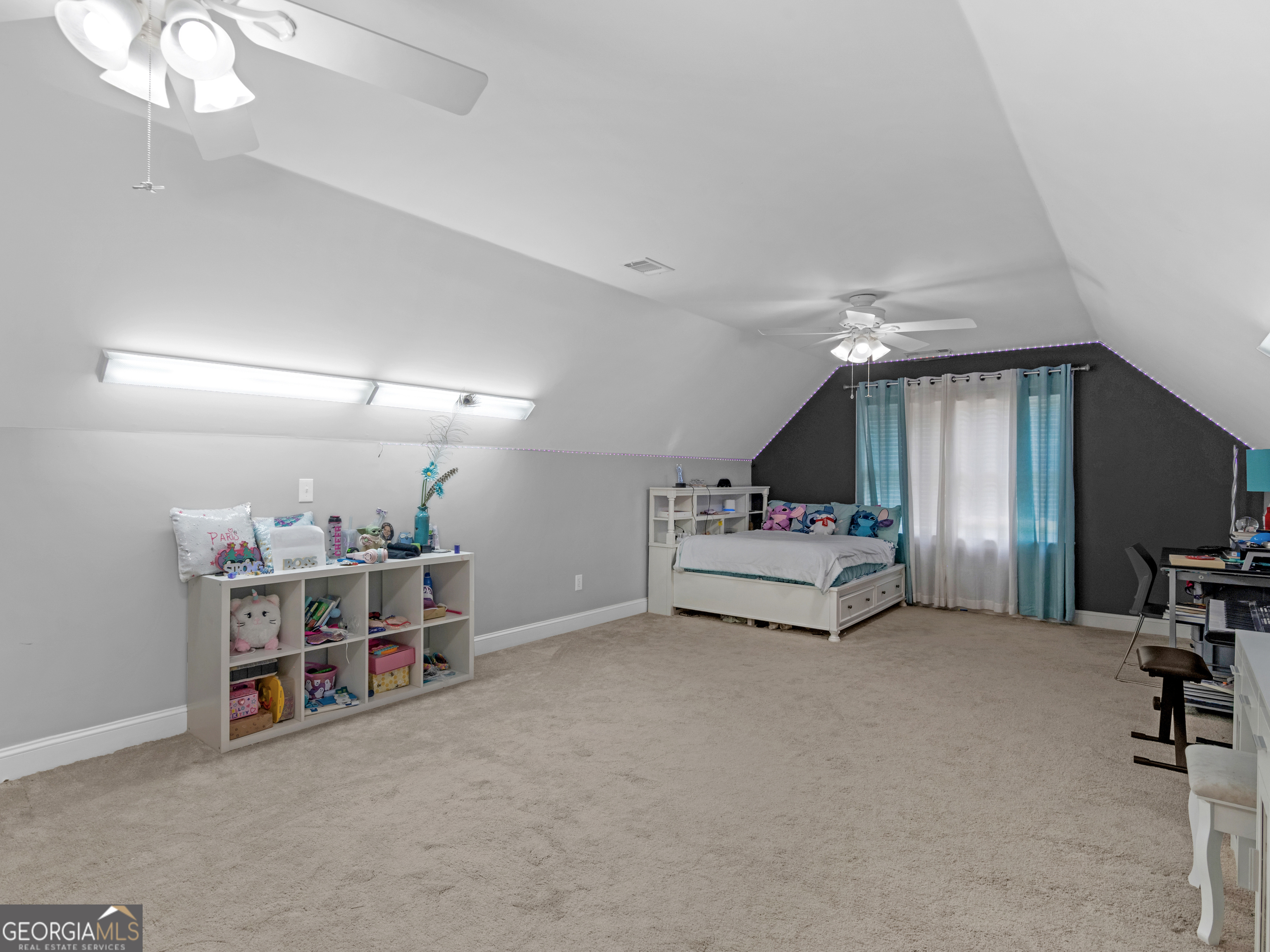 511 Clearwater Drive