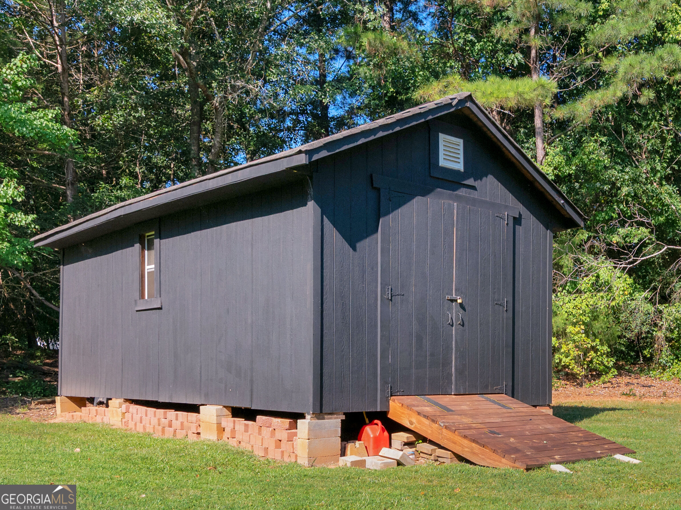 409 Coosa Court