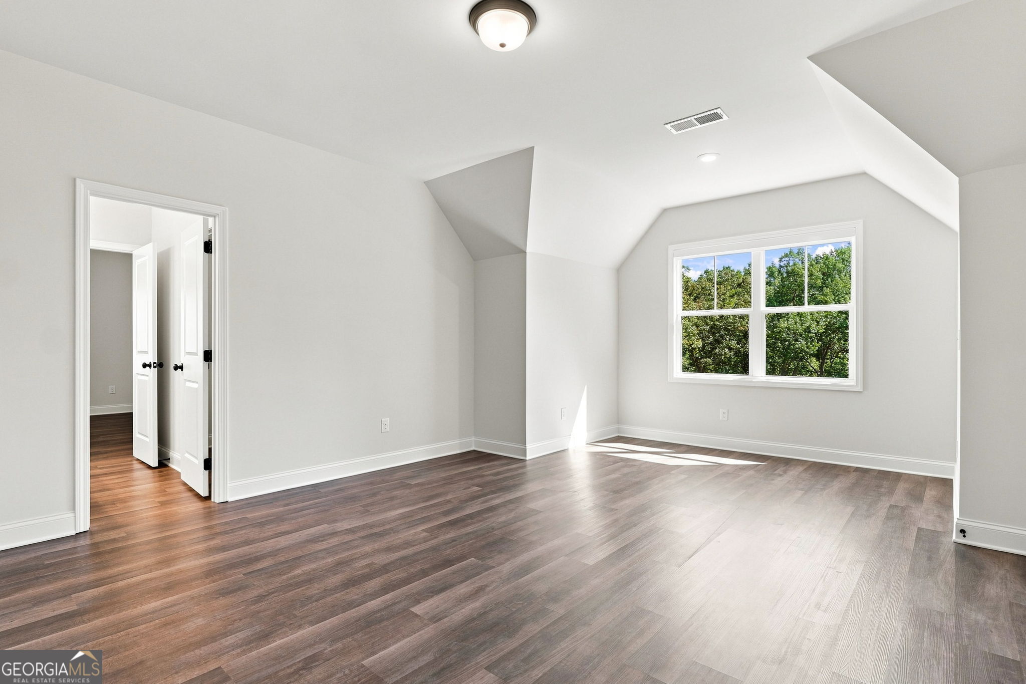 122 Council Oak Loop