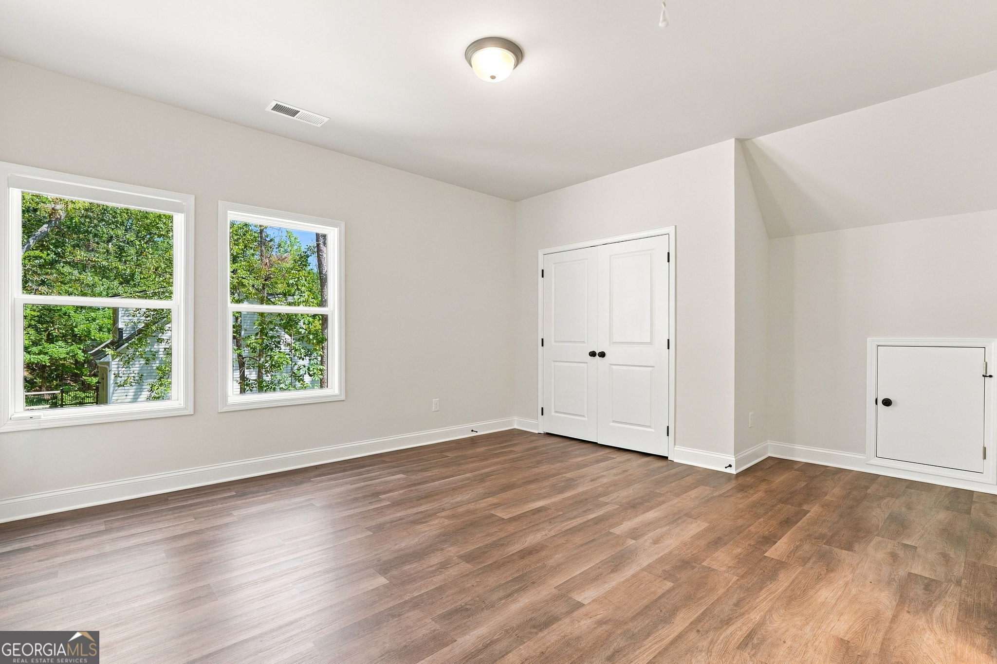 122 Council Oak Loop