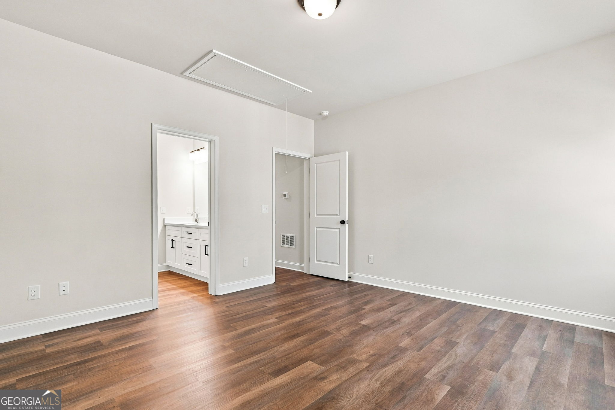 122 Council Oak Loop