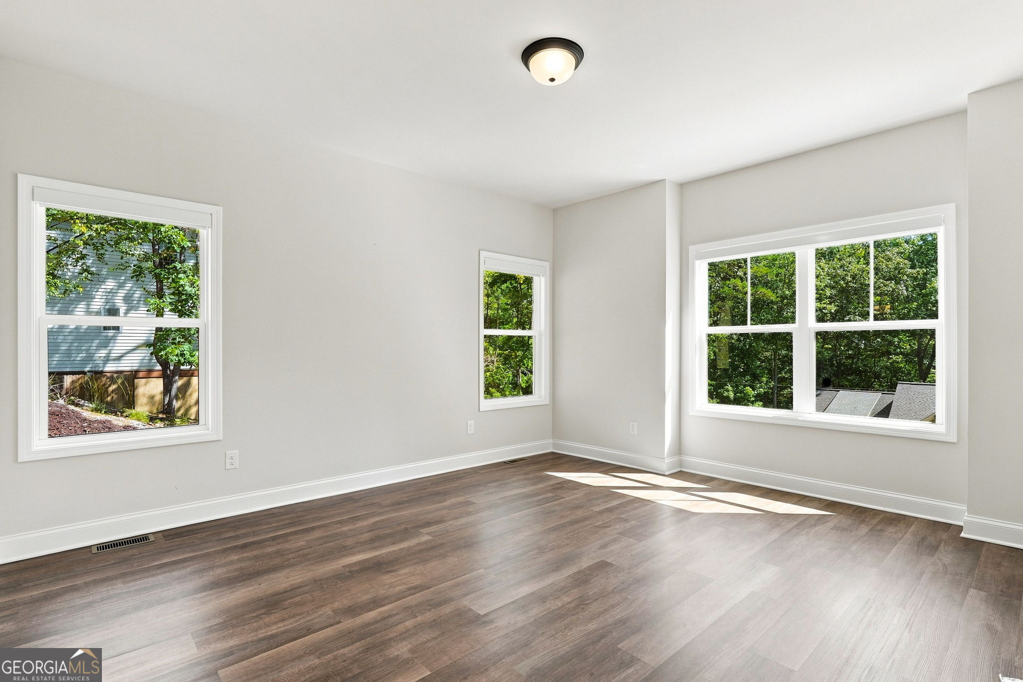 122 Council Oak Loop