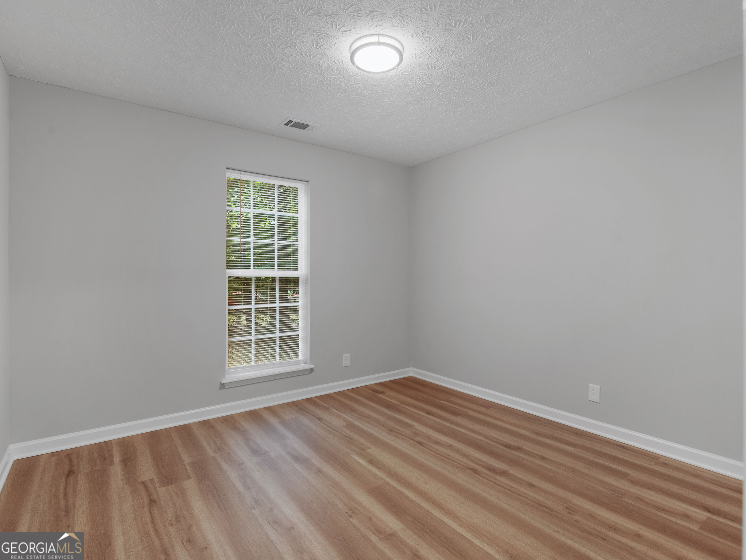 140 Oaklake Drive