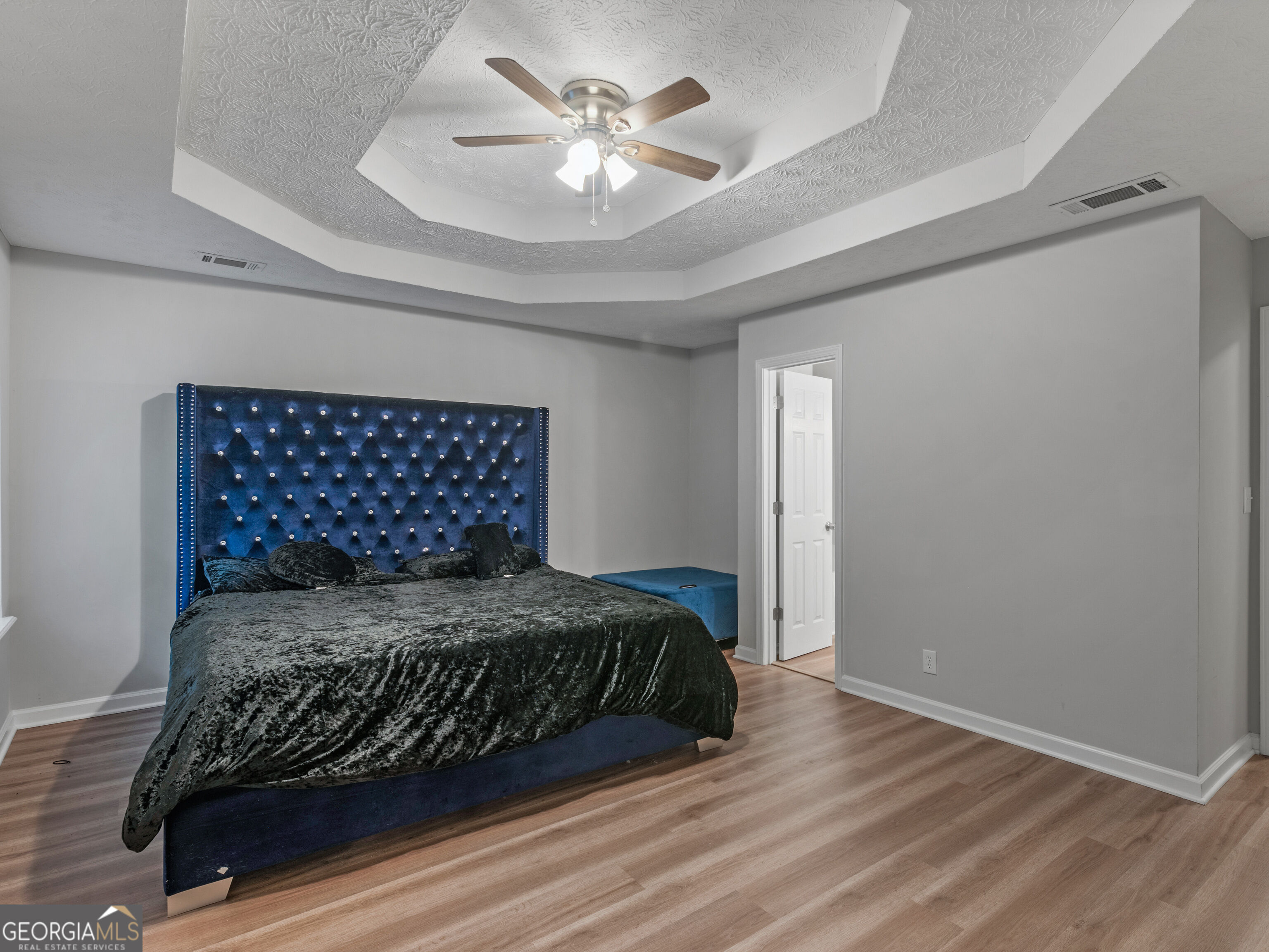 140 Oaklake Drive