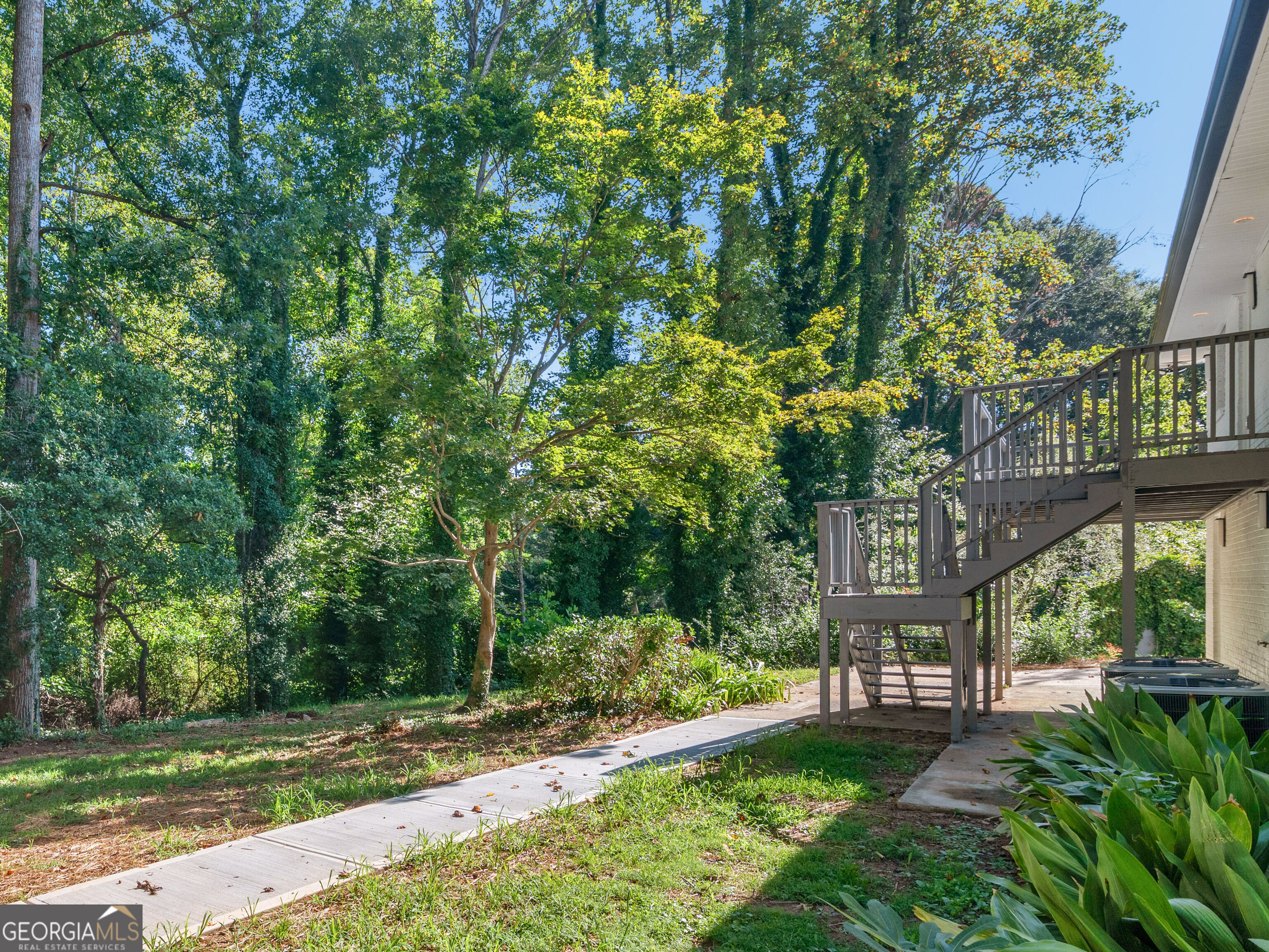 984 Morrow Road
