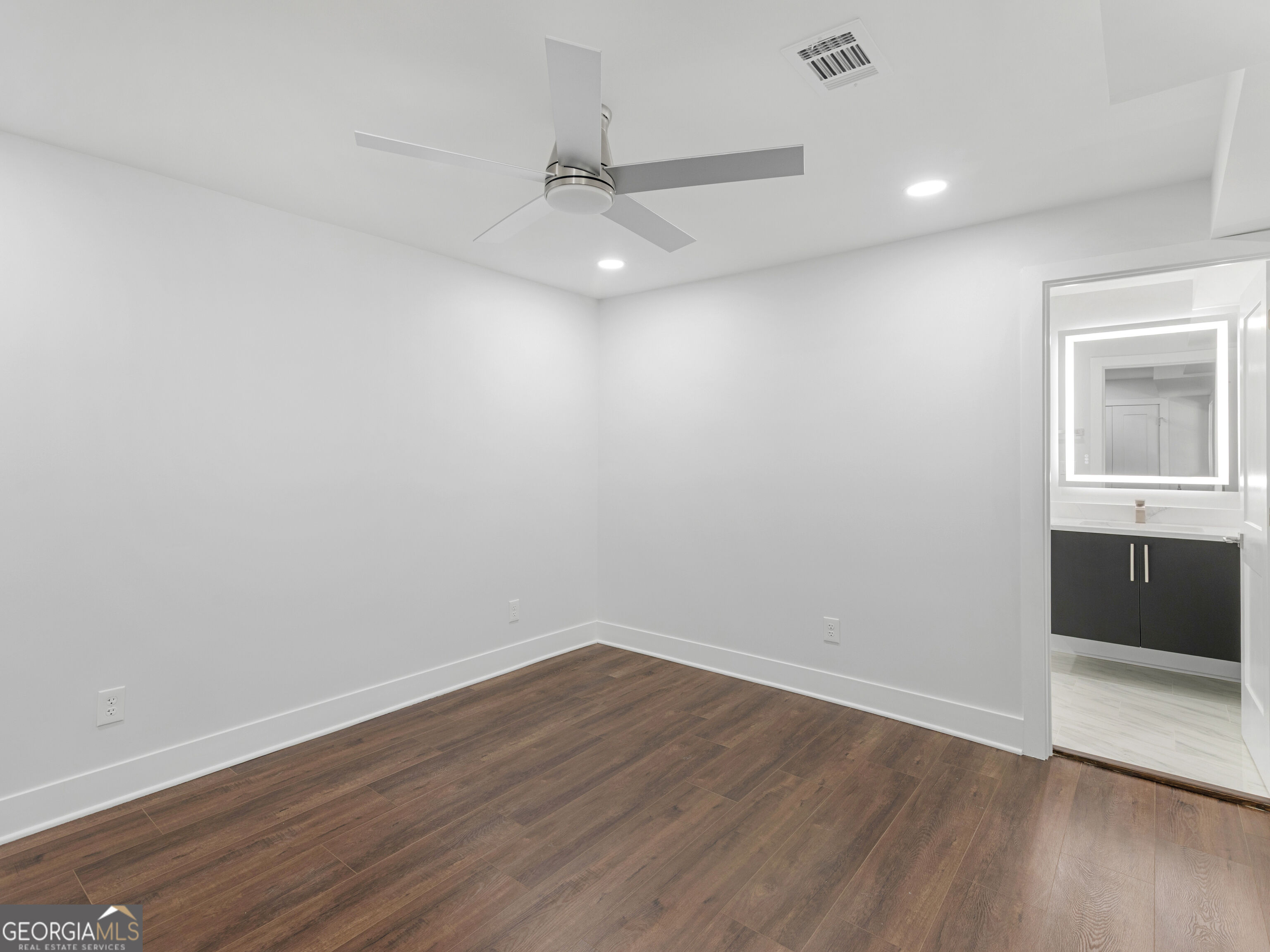 984 Morrow Road