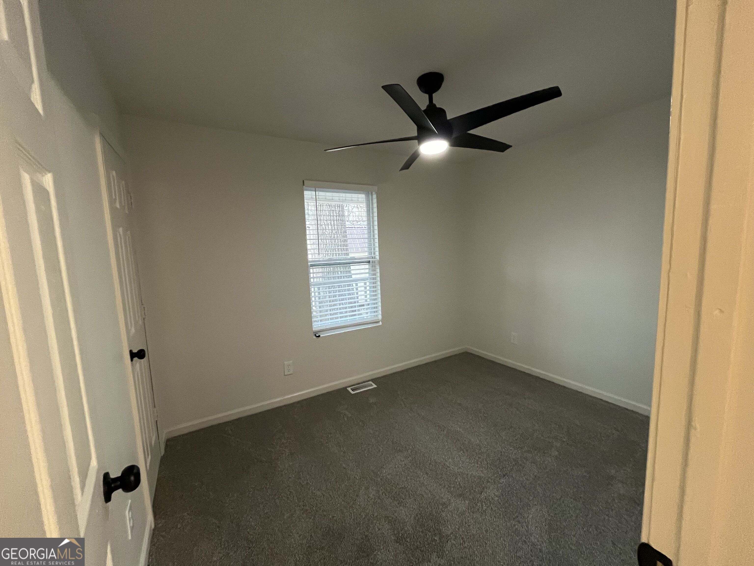 507 Lakeshore Drive