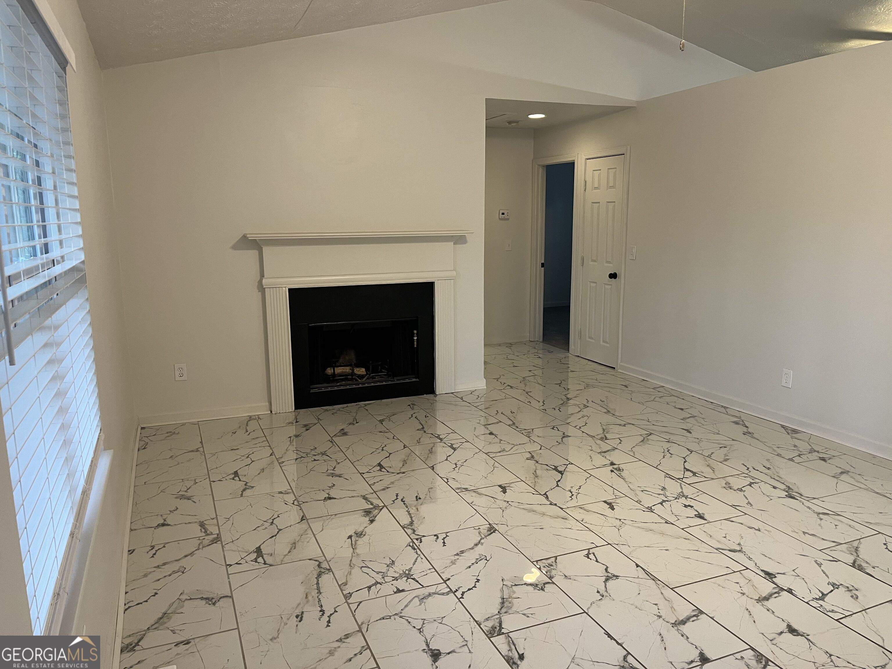 507 Lakeshore Drive