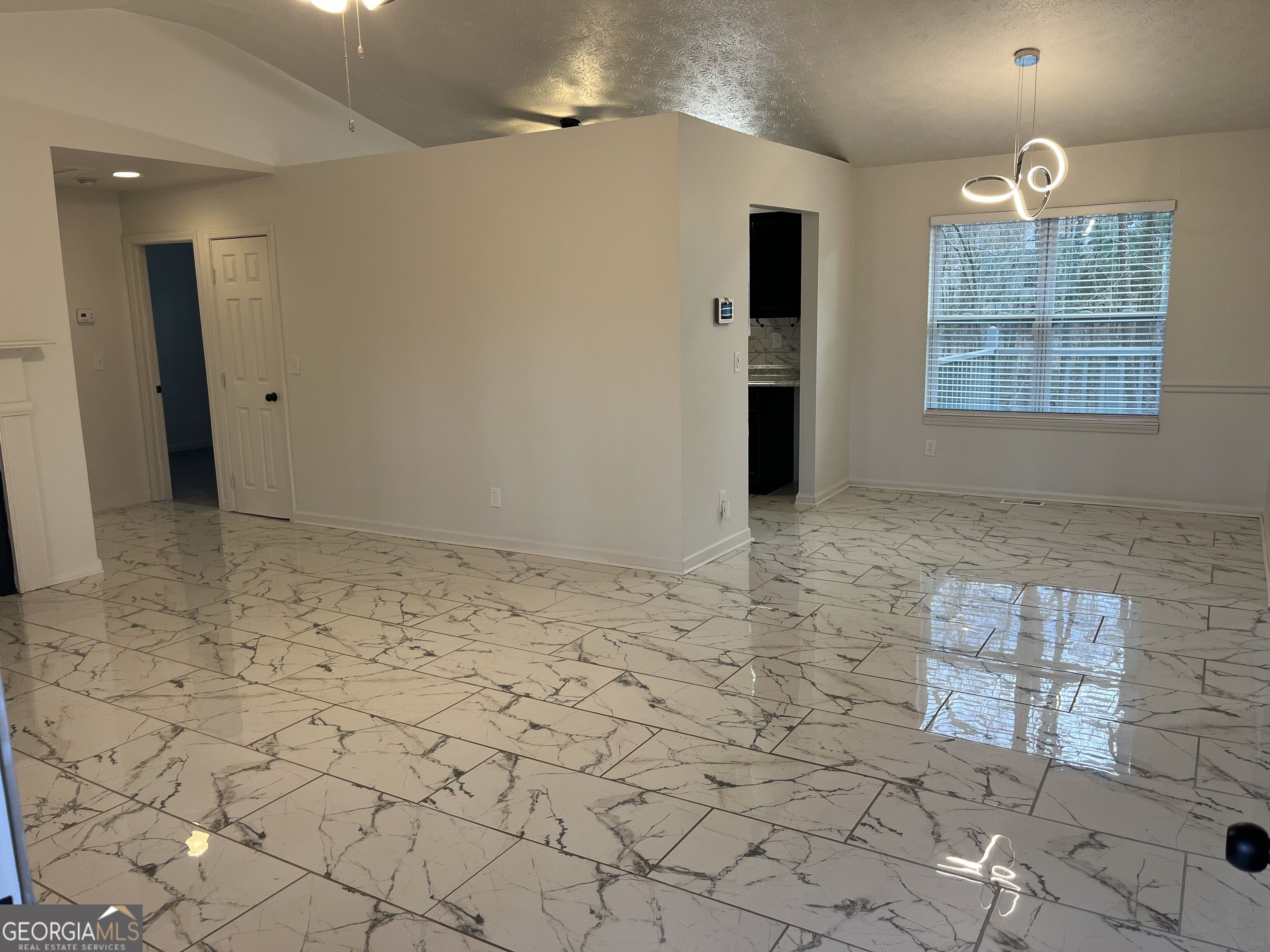 507 Lakeshore Drive