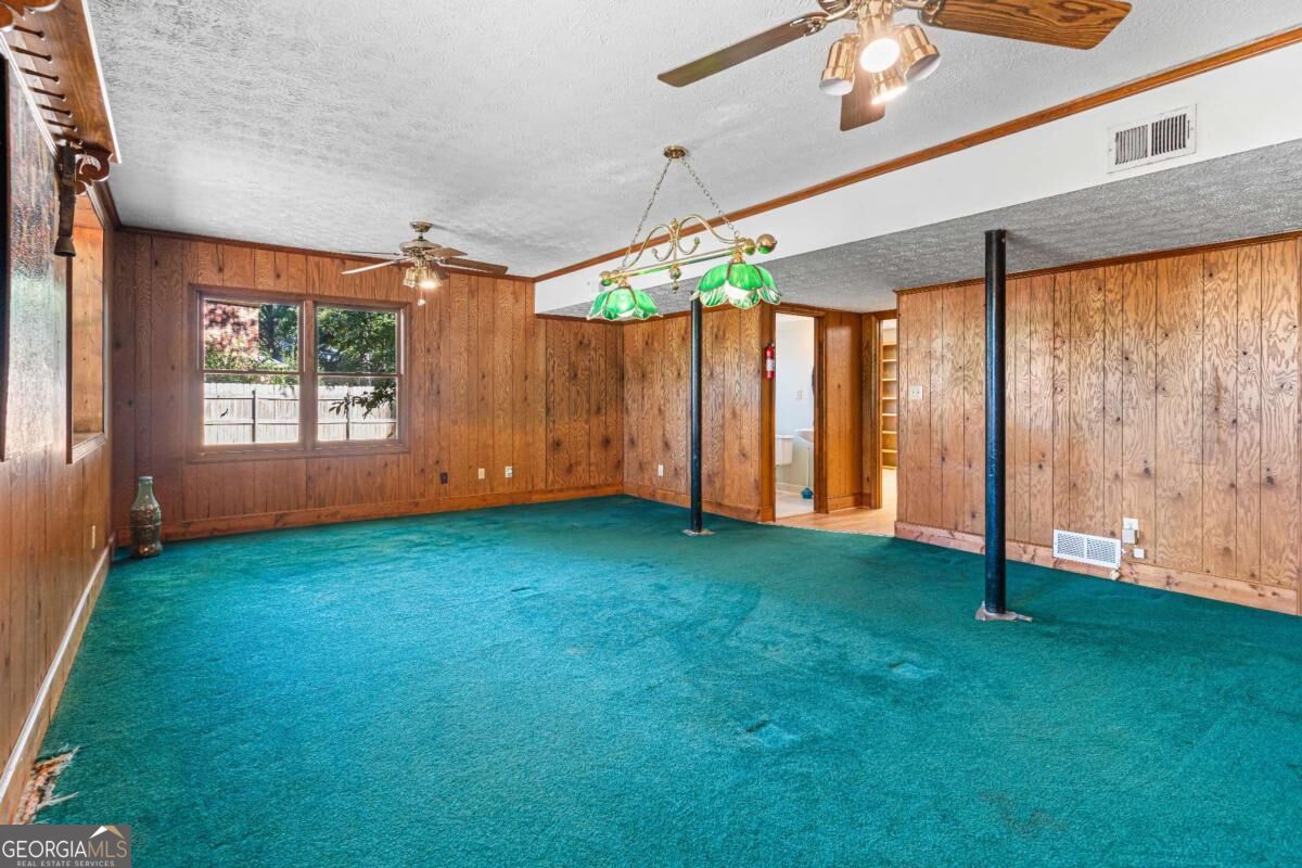120 Gentry Halt