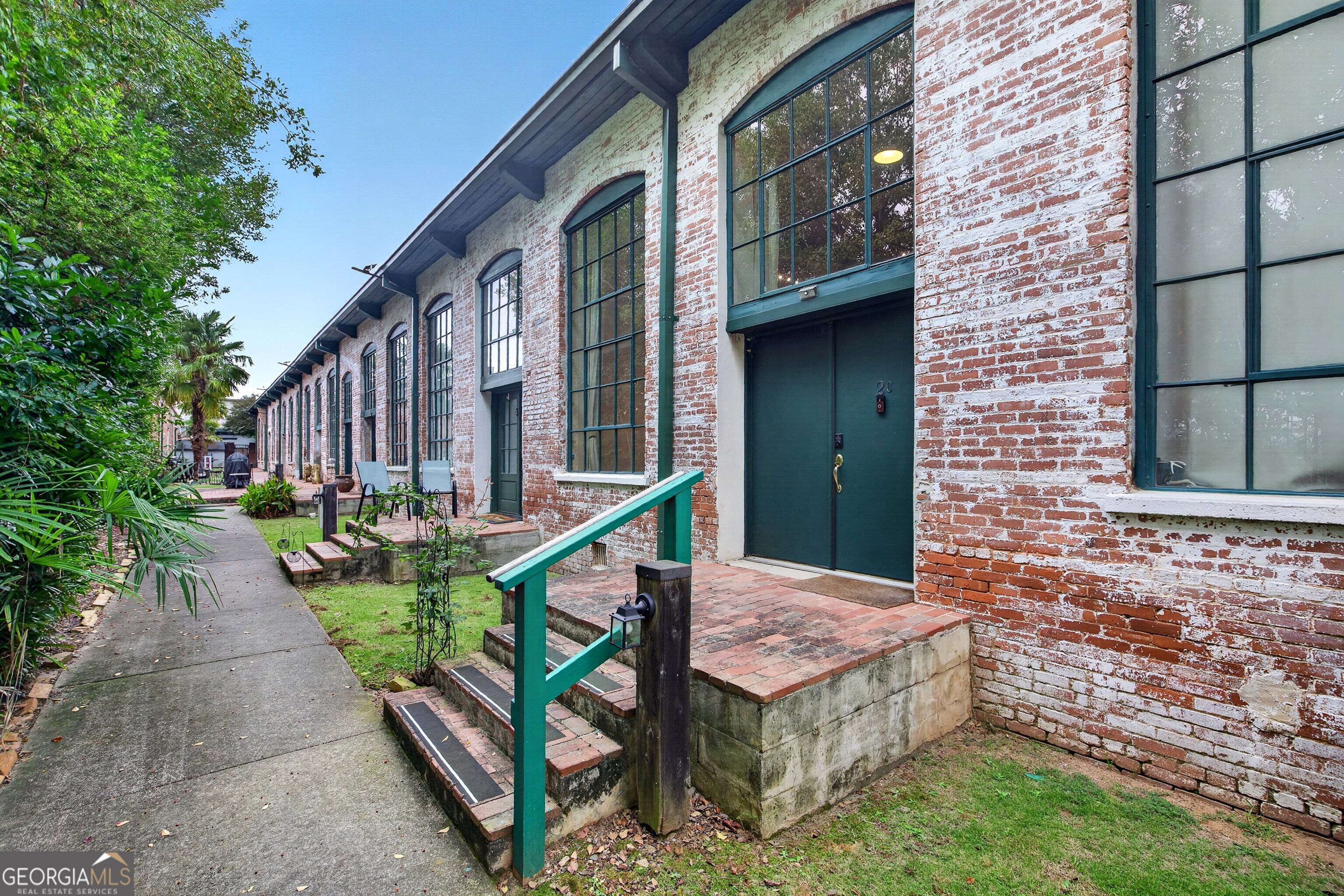 10 James Street # 2C