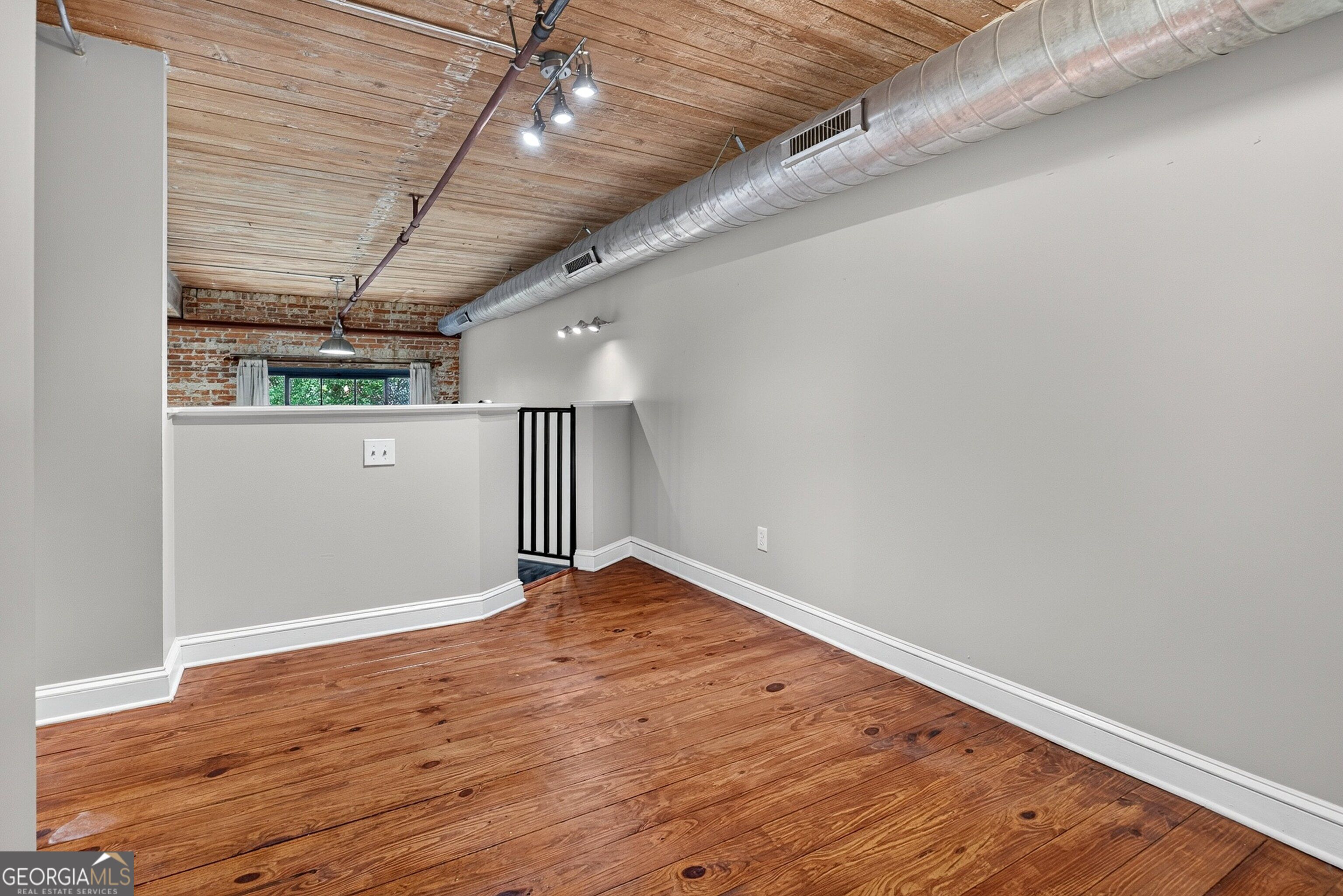 10 James Street # 2C