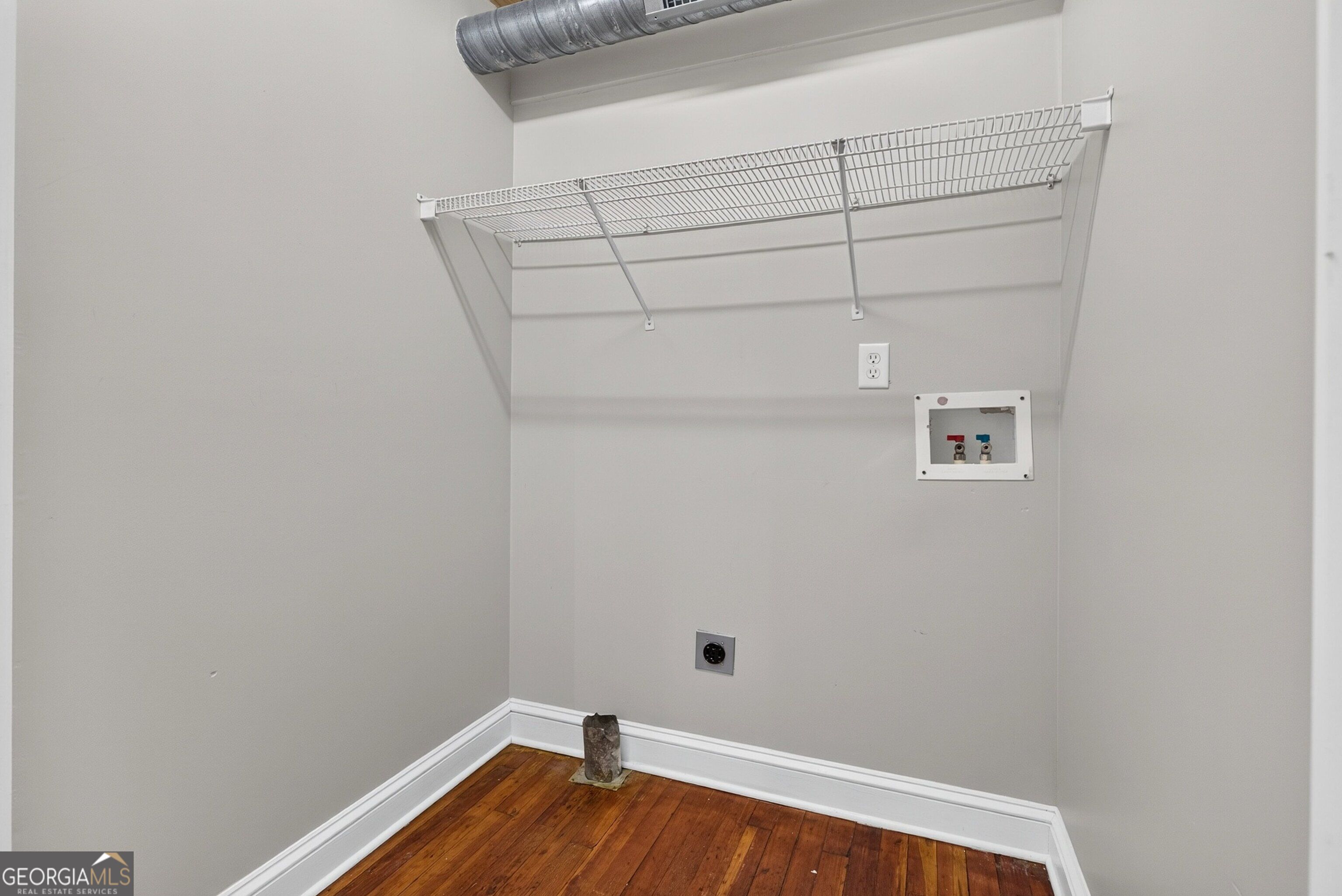 10 James Street # 2C