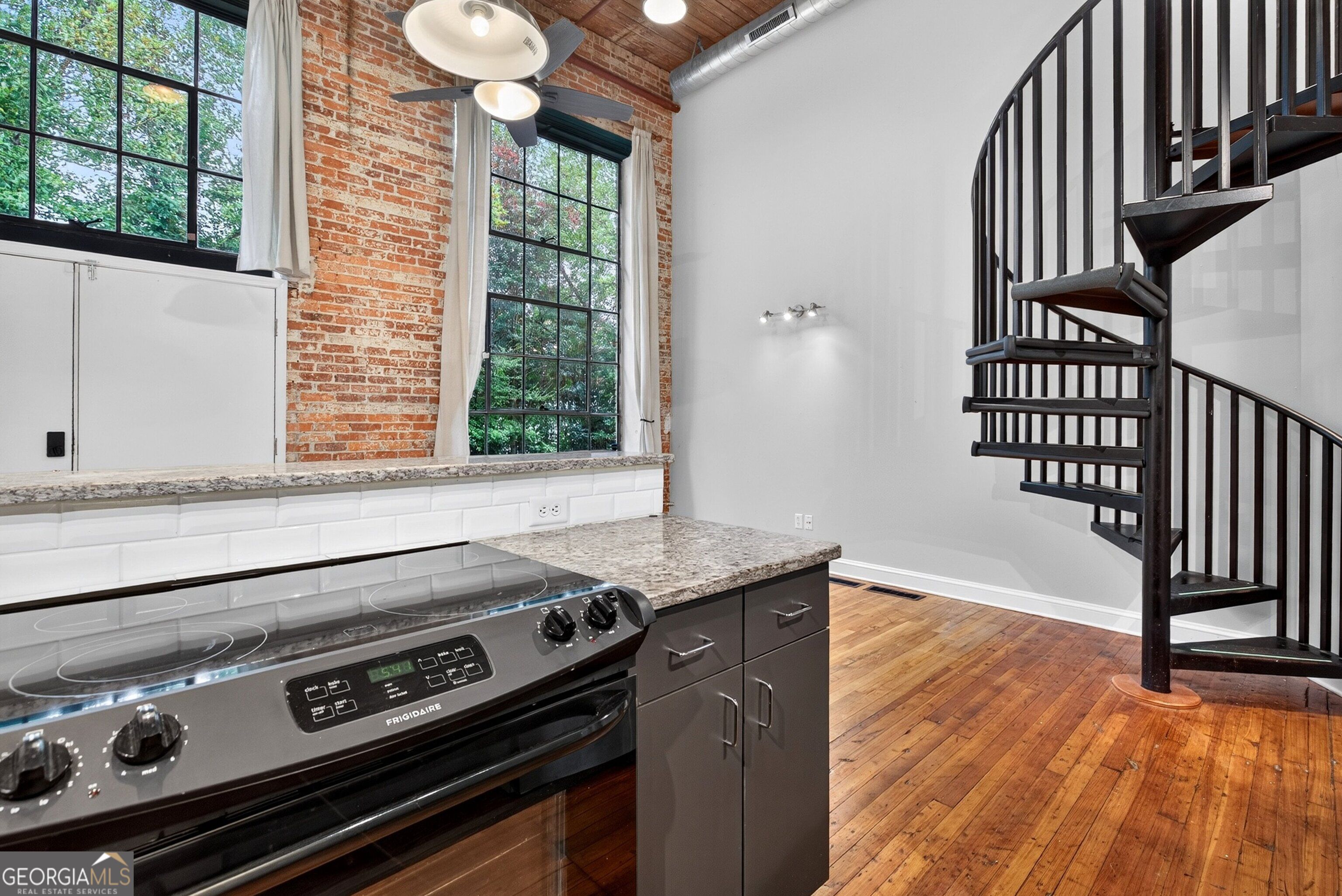 10 James Street # 2C