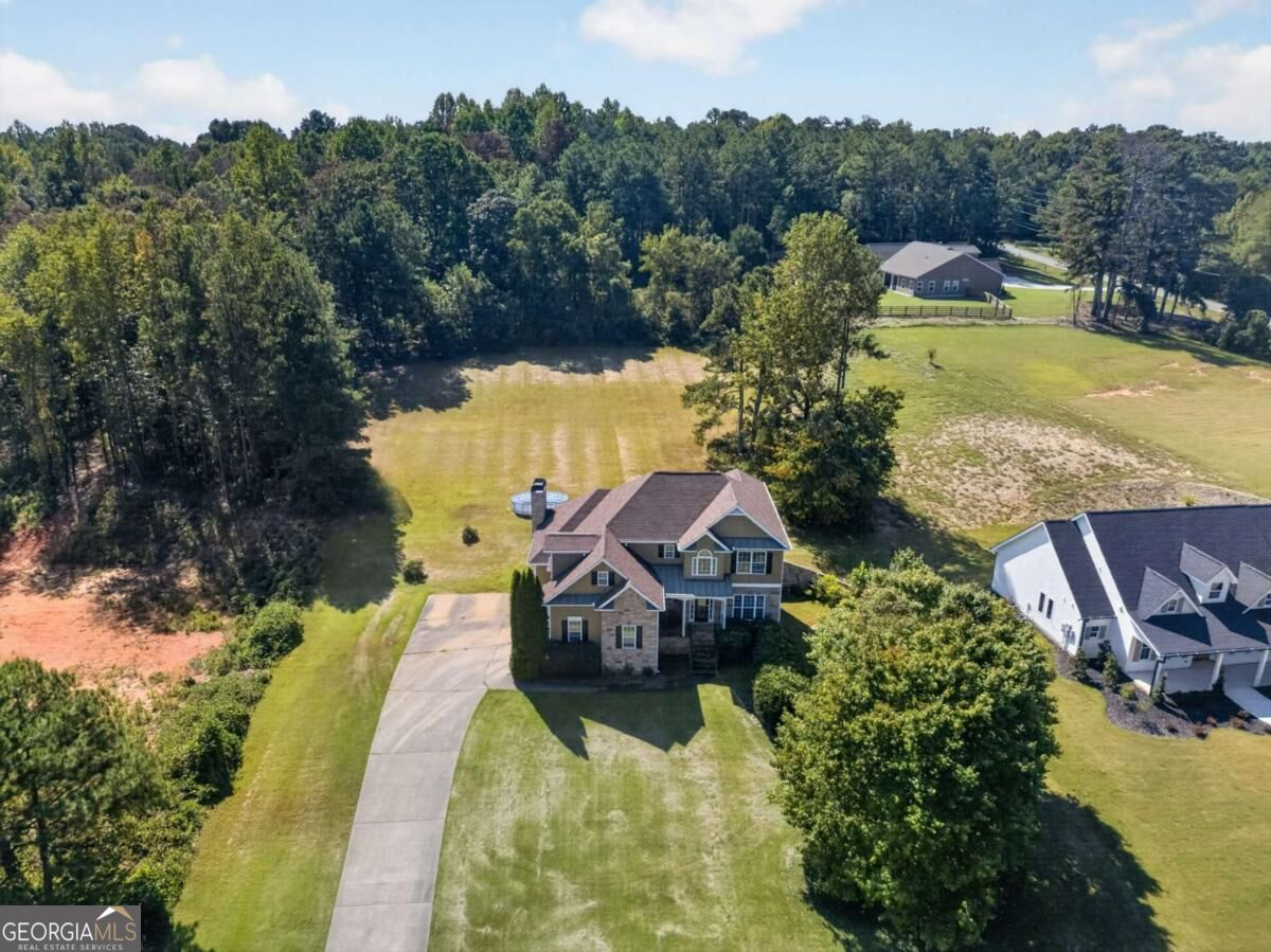 109 W Lake Boulevard