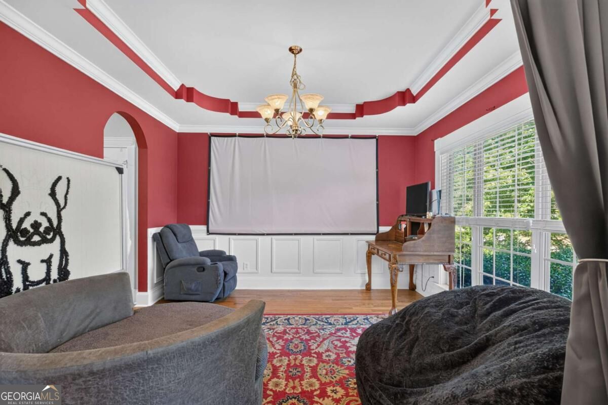 109 W Lake Boulevard