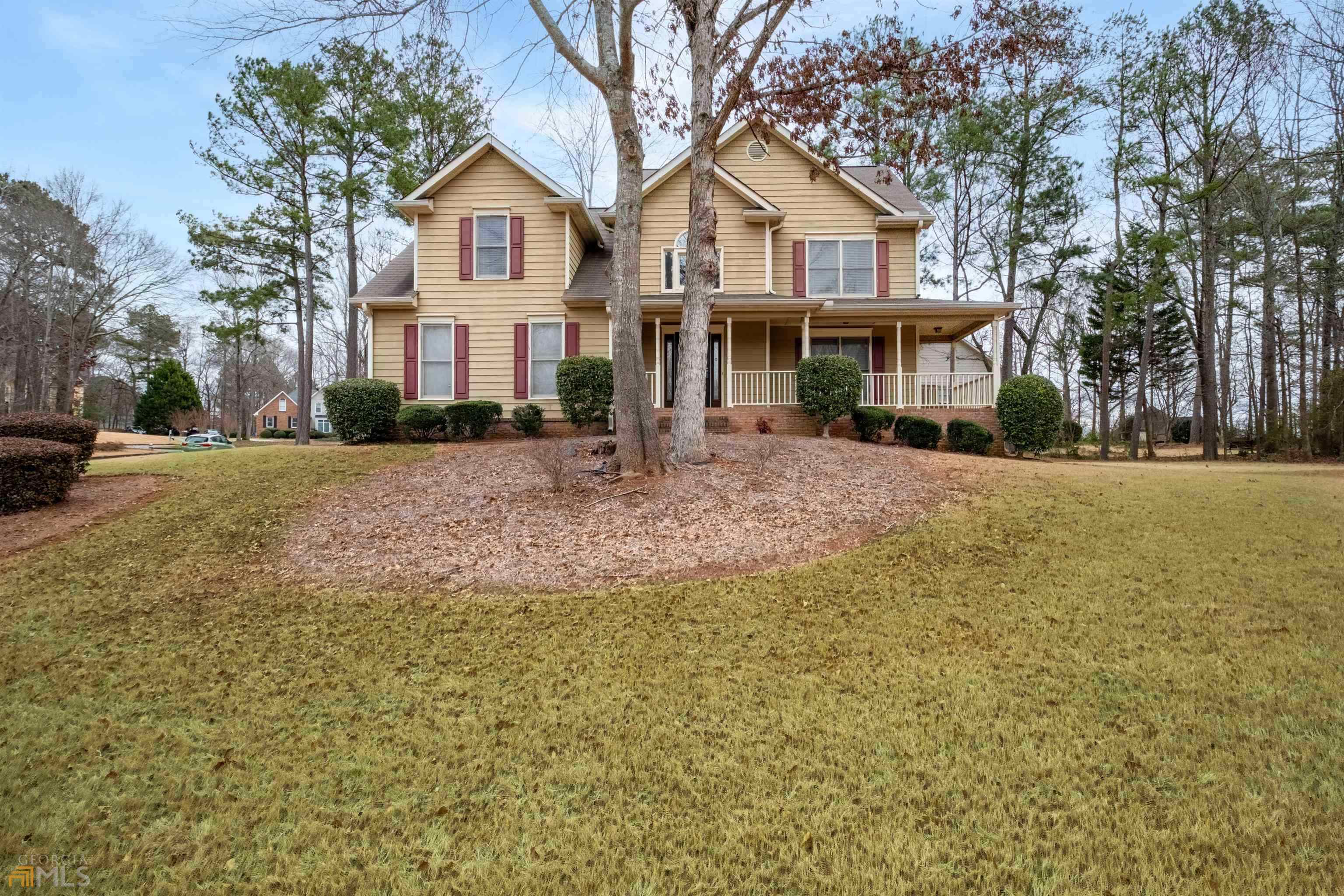1376 Lake Forest Lane