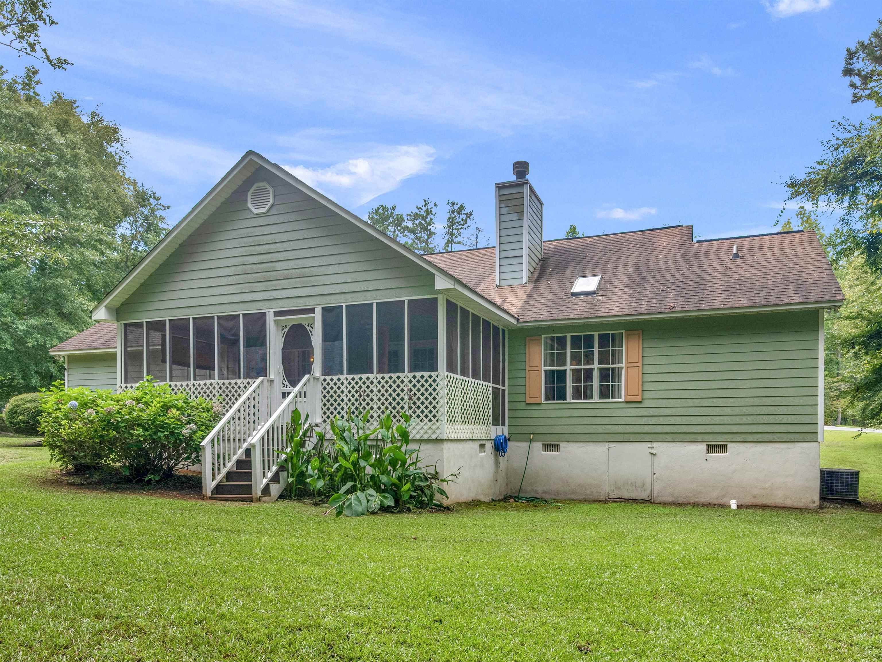 225 Old Plantation Trail NW