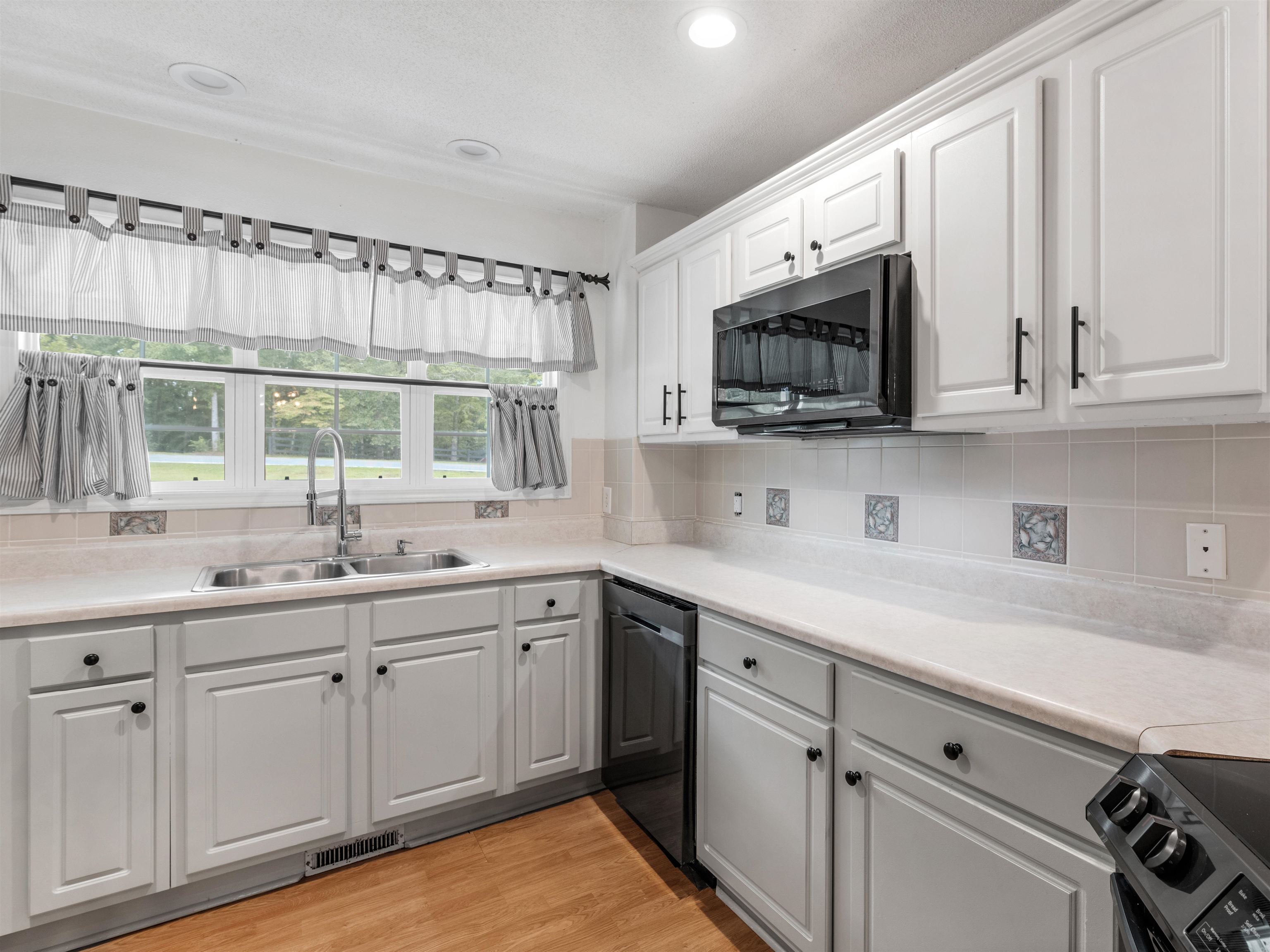 225 Old Plantation Trail NW